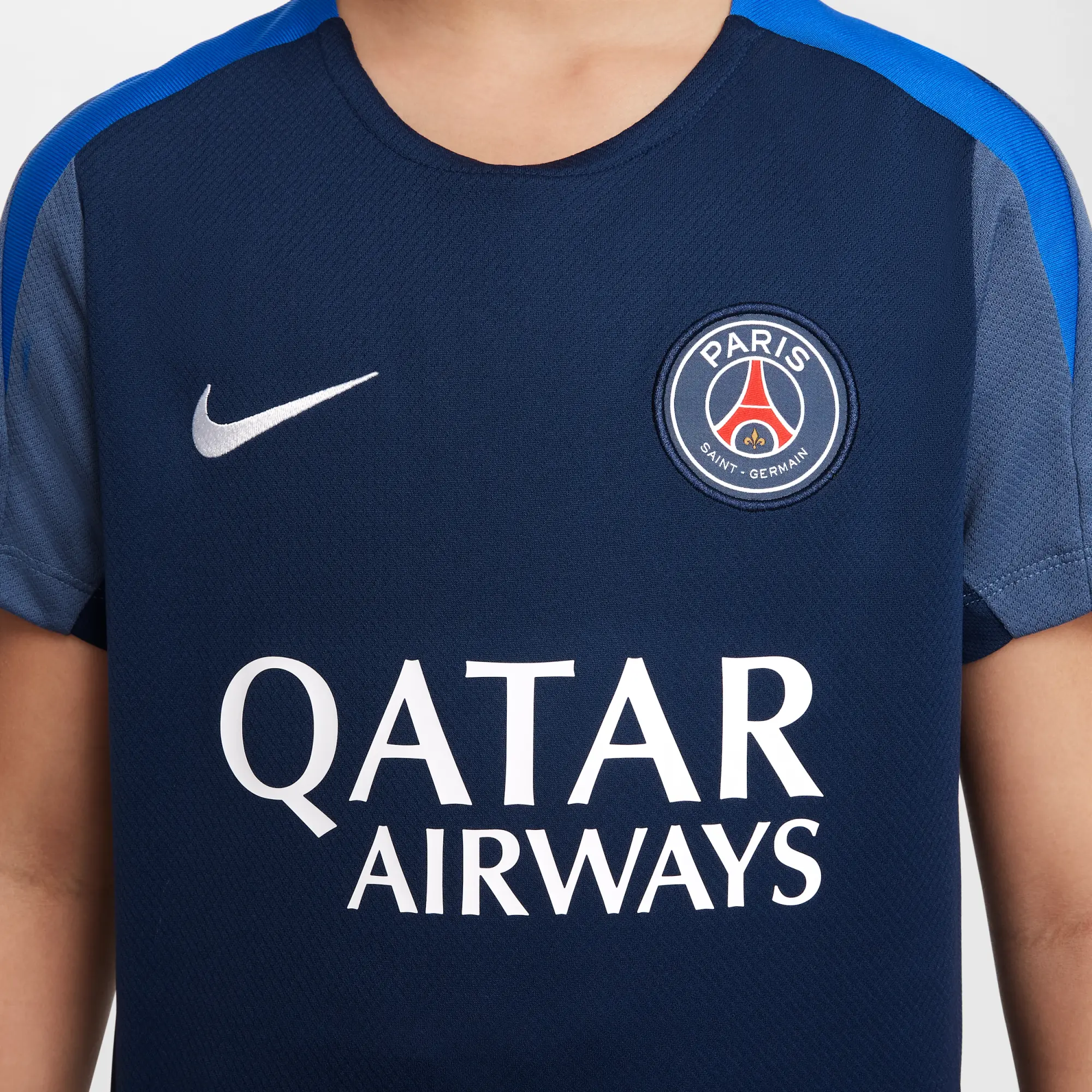 Paris Saint-Germain Strike Older Kids' Nike Dri-FIT Football Short-Sleeve Top - Blue - Polyester