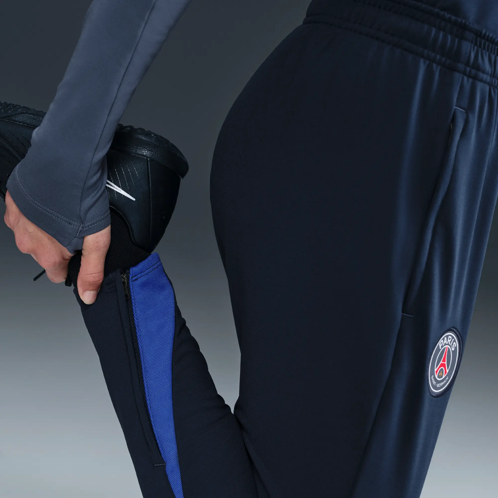 Paris Saint-Germain Strike Women's Nike Dri-FIT Football Knit Pants - Blue - Polyester/Elastane