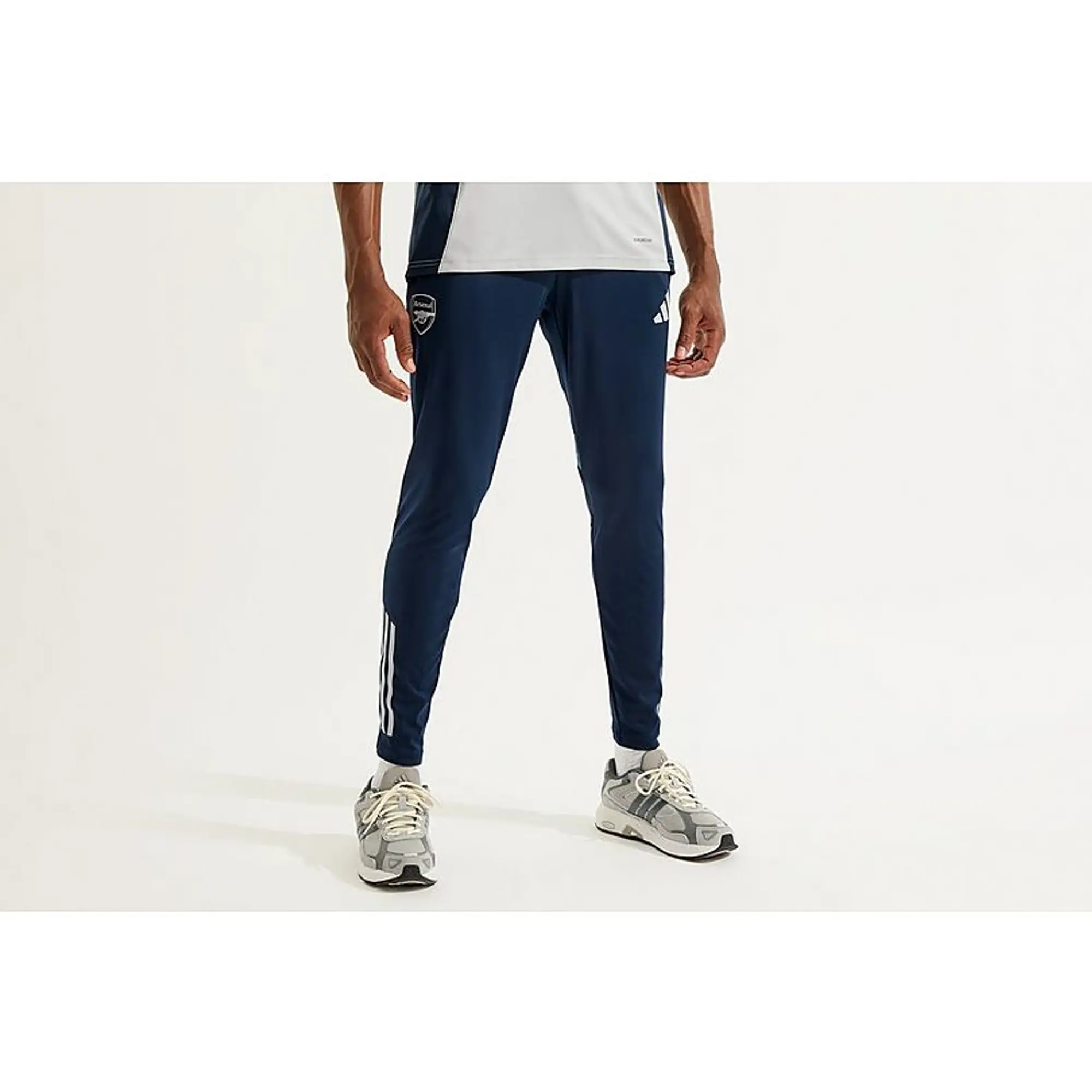 Arsenal adidas 25/26 Training Pants, Multicolor