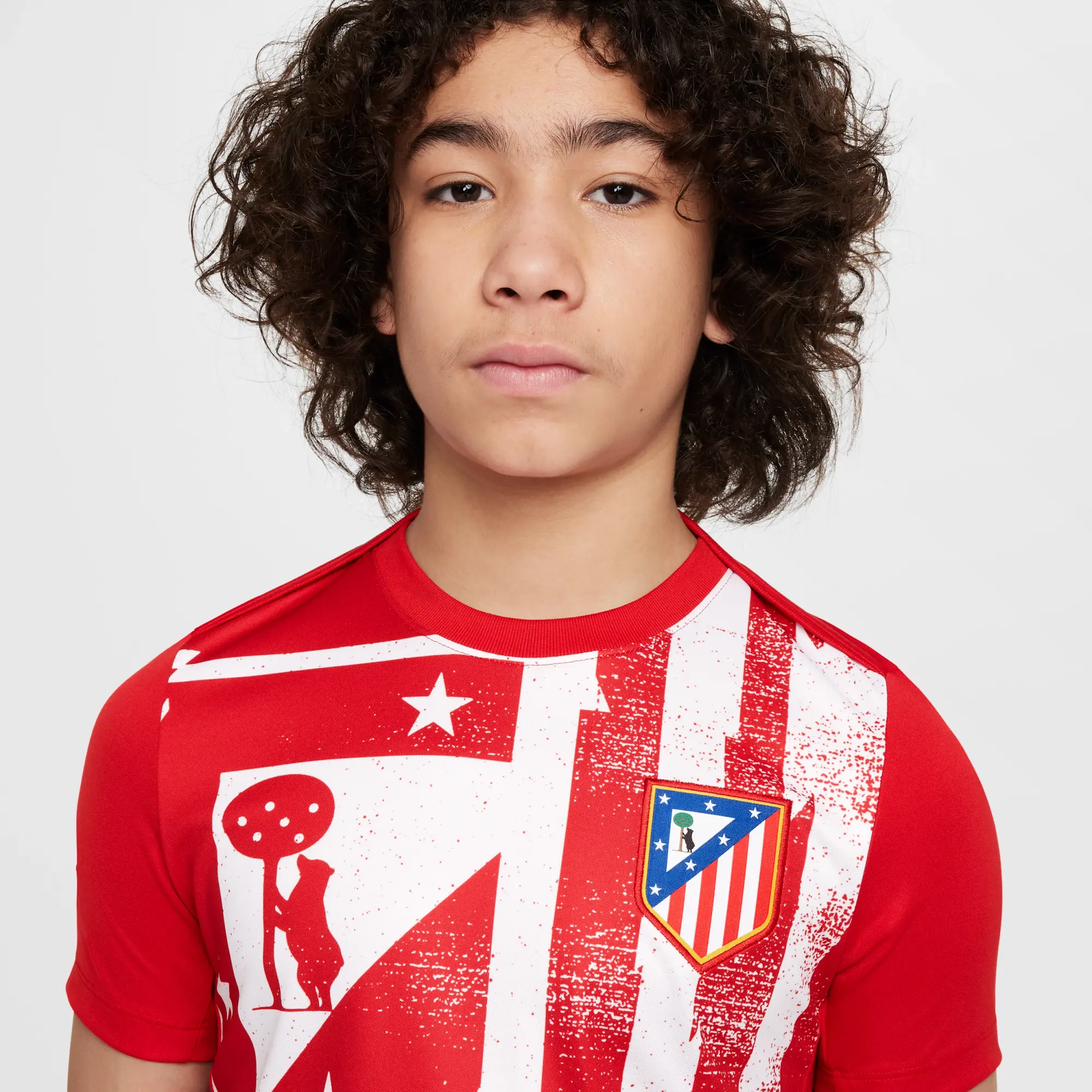 Atlético Madrid Academy Pro Home Older Kids' Nike Dri-FIT Football Pre-Match Short-Sleeve Top - Red - Polyester