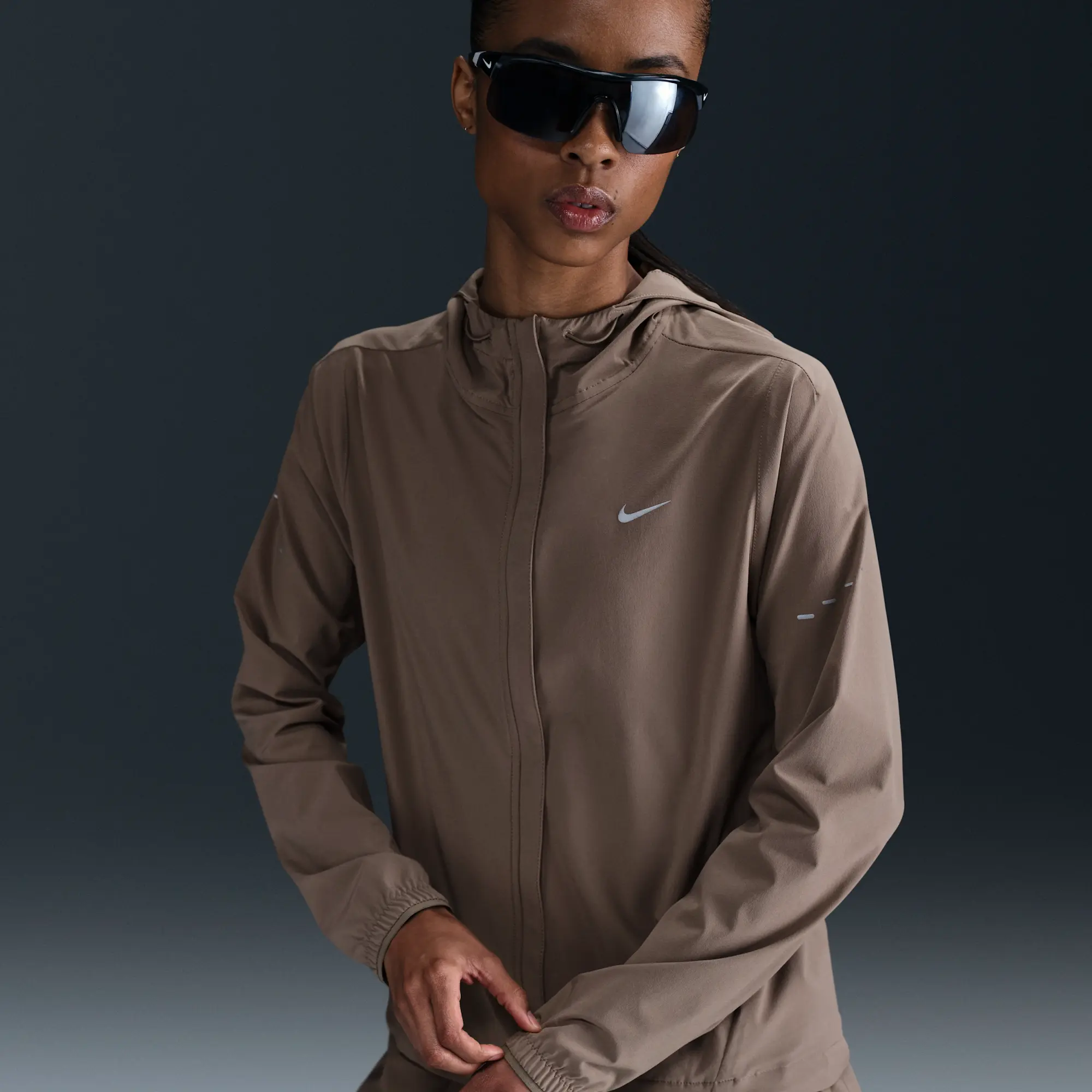 Nike Swift Women's Repel Packable Running Jacket - Brown - Polyester/Elastane
