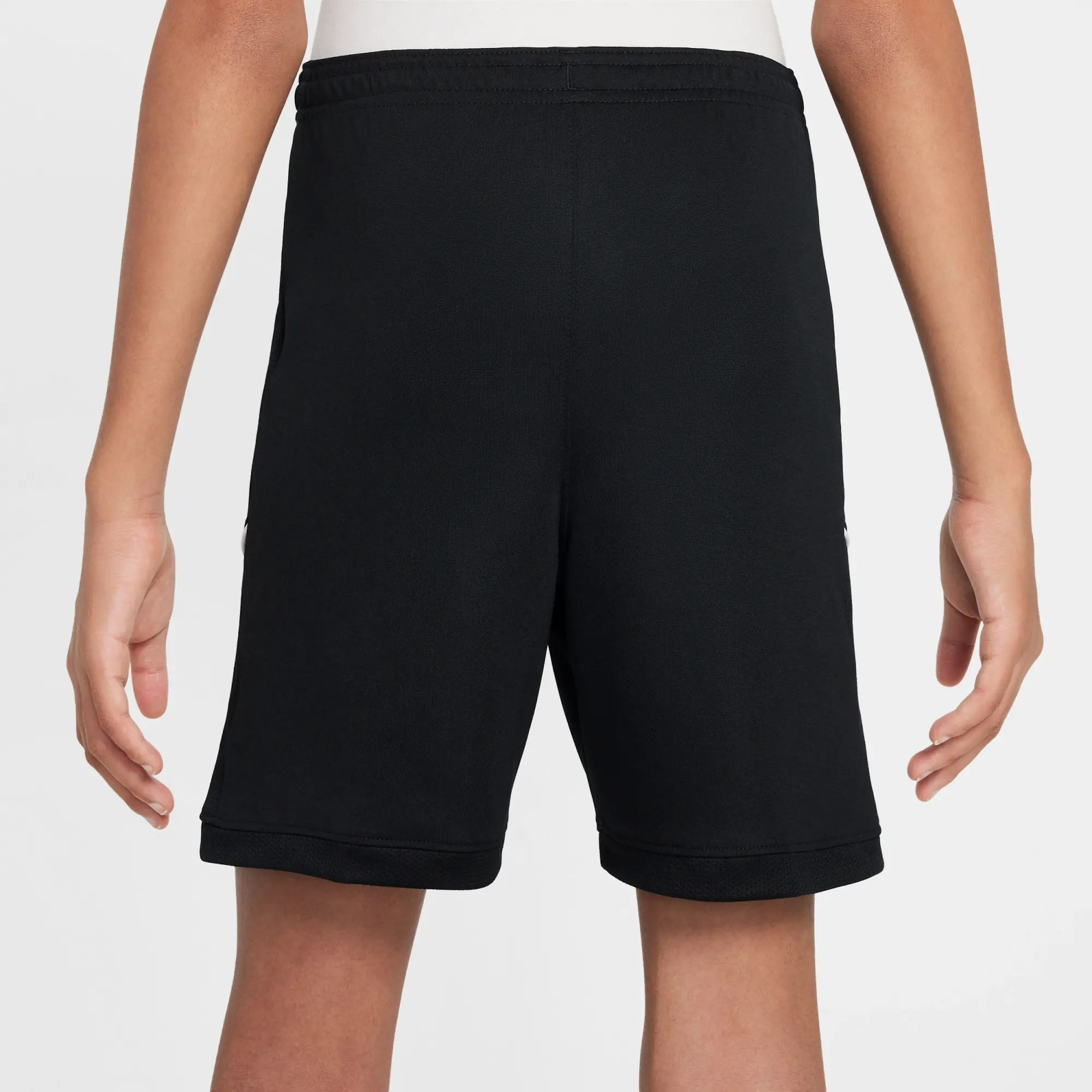 Nike Academy Older Kids' Dri-FIT 18cm (approx.) Football Shorts - Black - Polyester