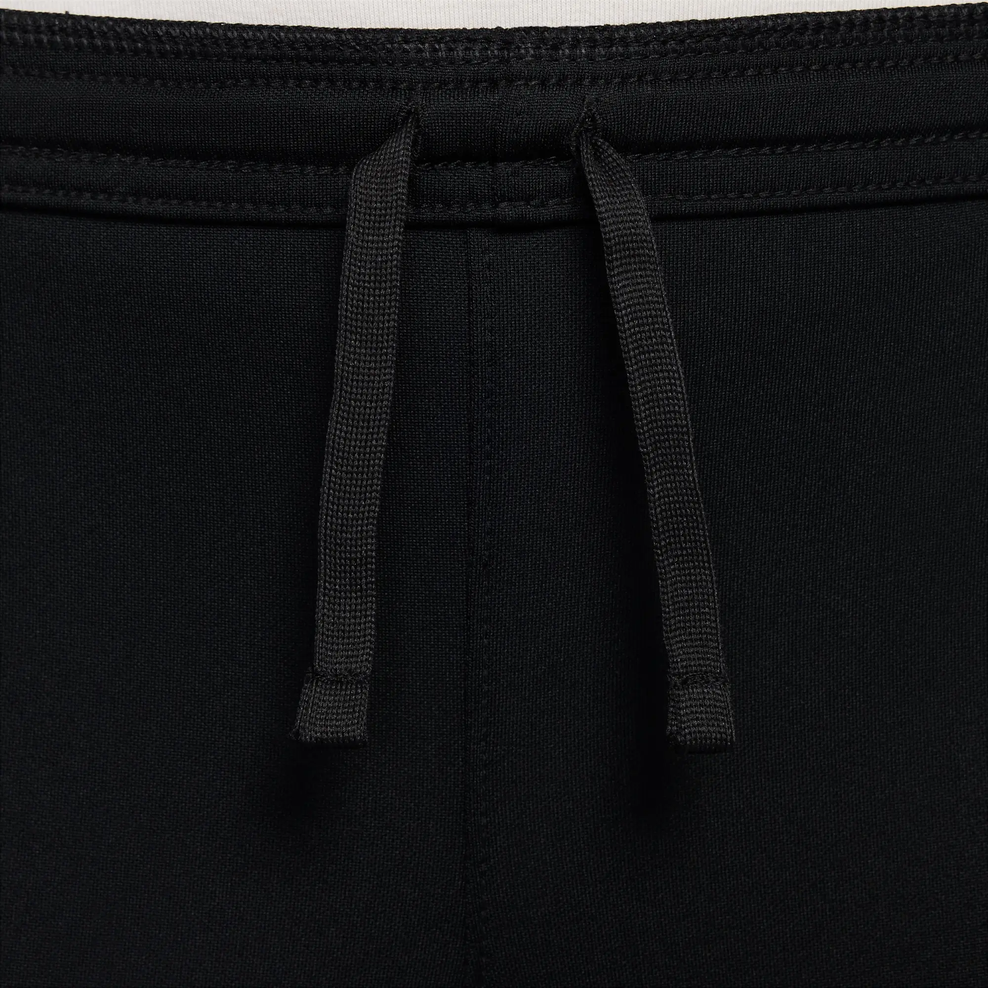 Nike Academy Older Kids' Dri-FIT 18cm (approx.) Football Shorts - Black - Polyester