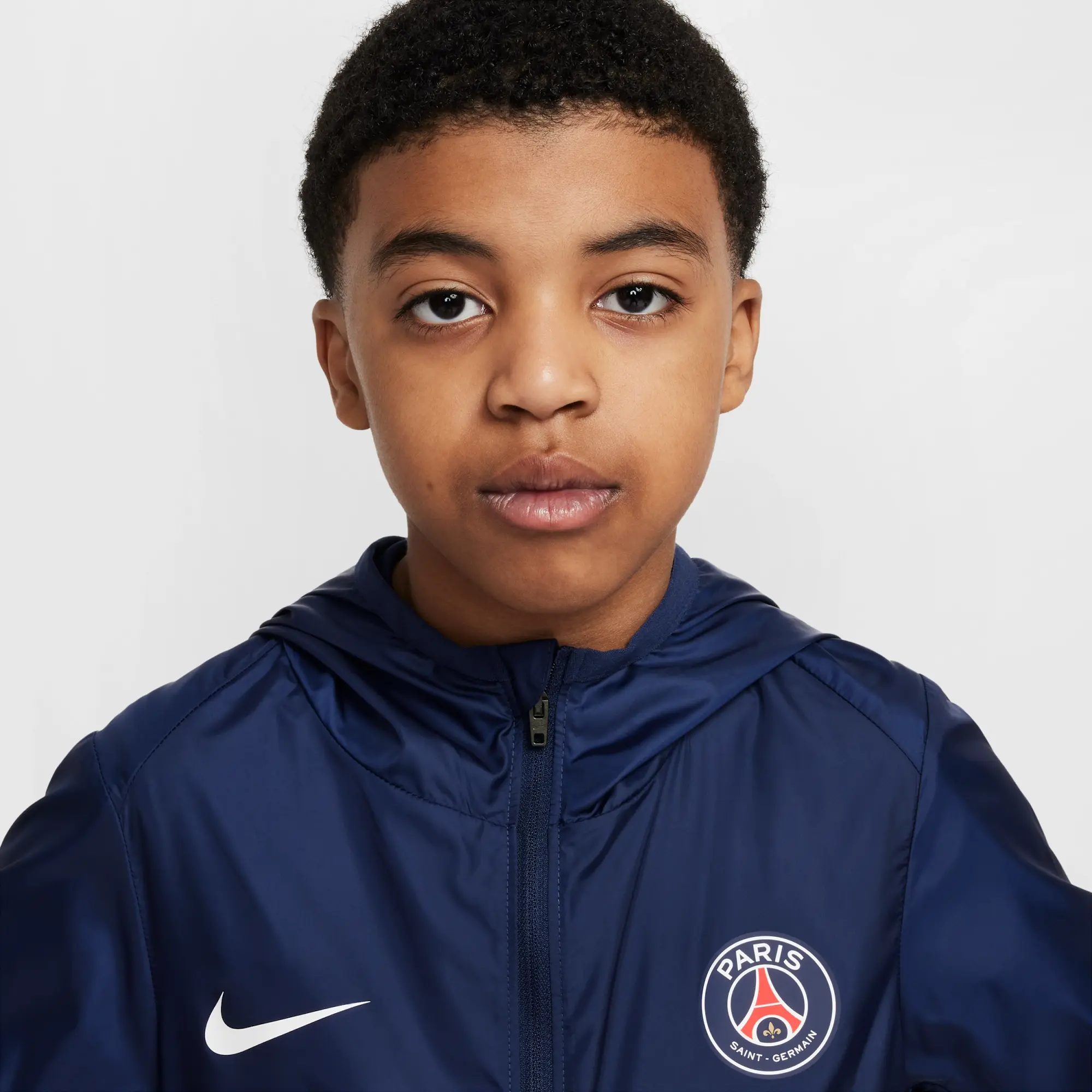 Paris Saint-Germain Academy Pro Older Kids' Nike Football Hooded Rain Jacket - Blue - Polyester