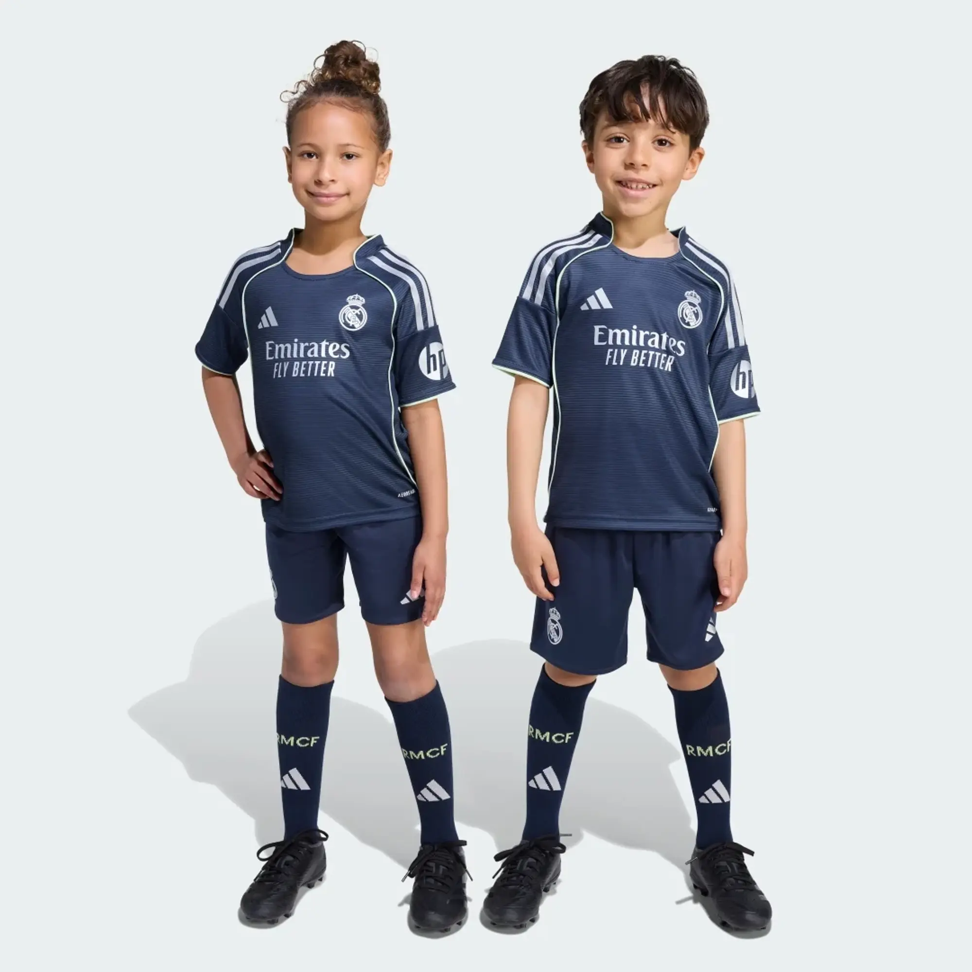 adidas Real Madrid 25/26 Away Mini Kit Kids