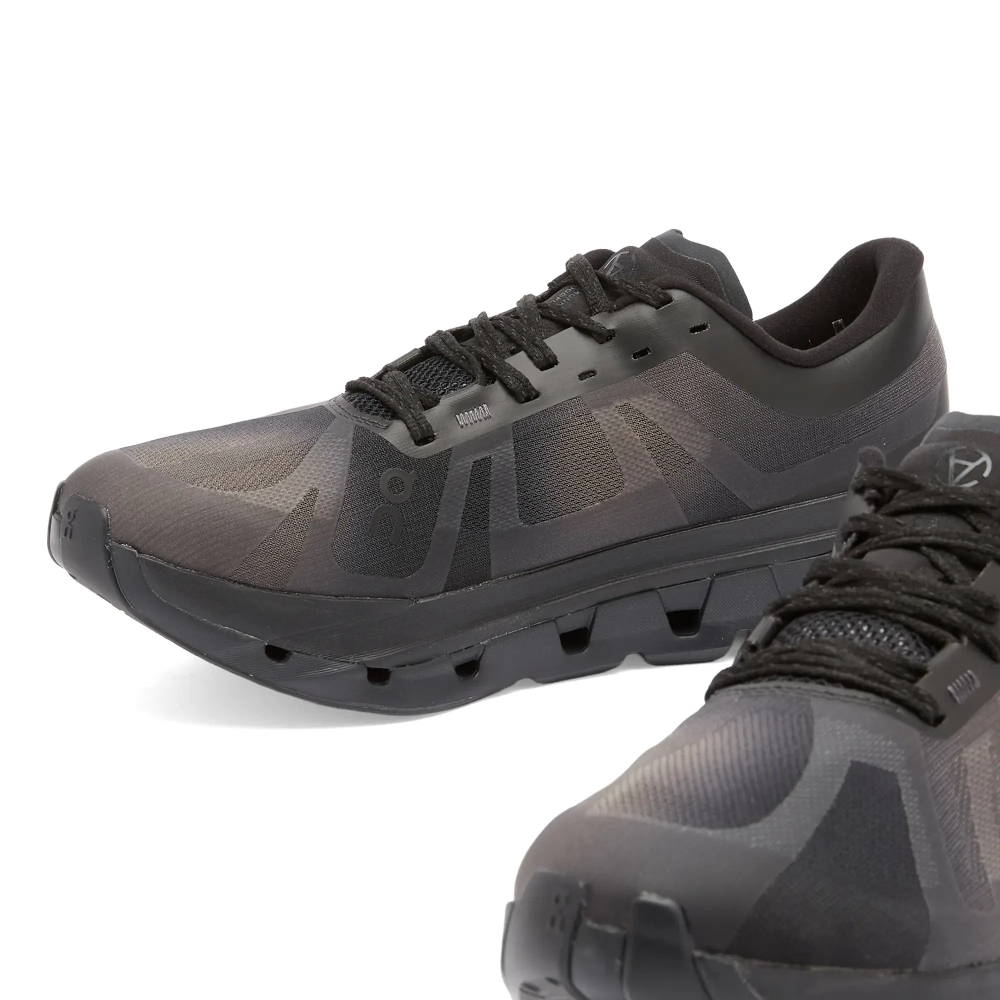 ON Men's x Slam Jam Cloudflow 5 Sneaker Gull/Black