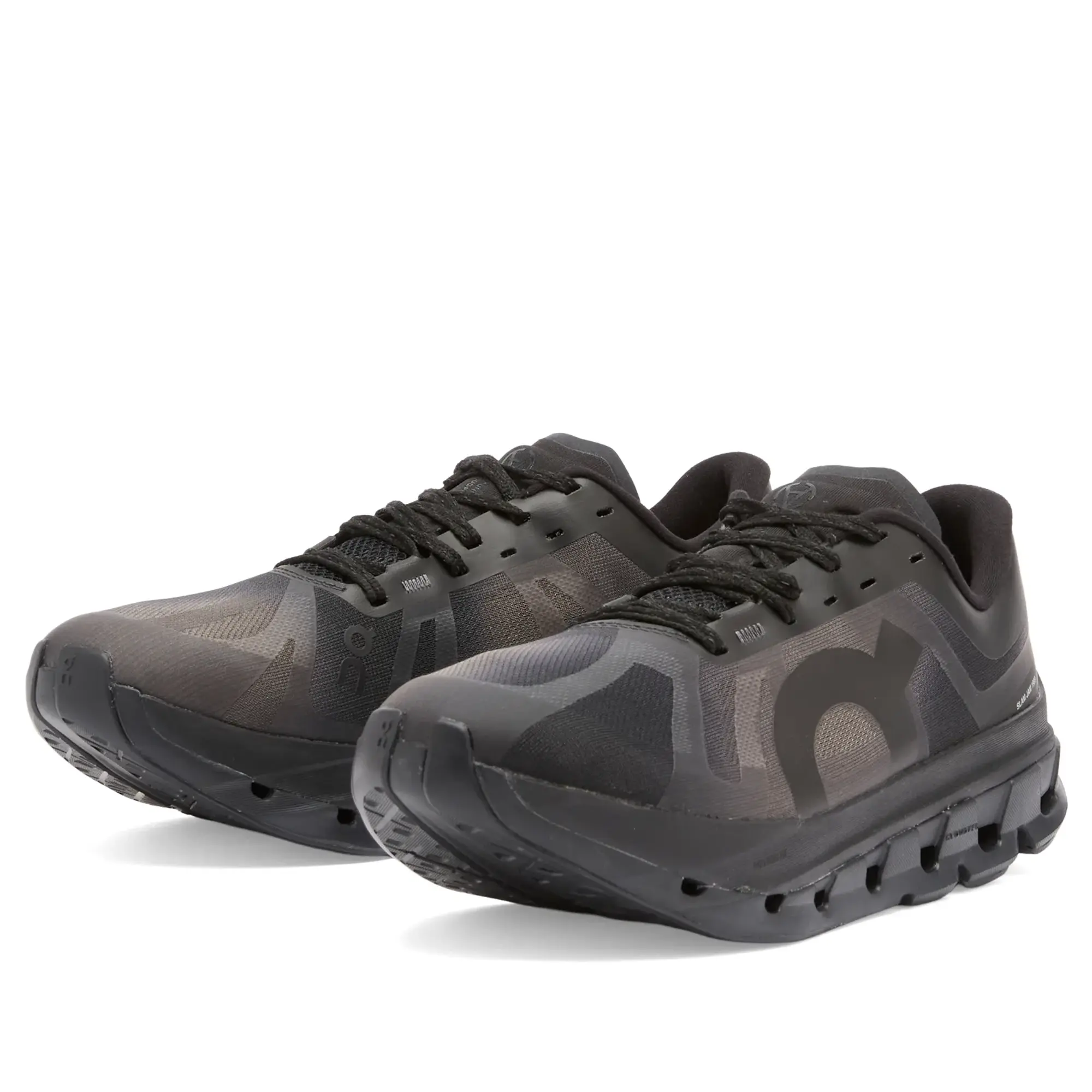 ON Men's x Slam Jam Cloudflow 5 Sneaker Gull/Black