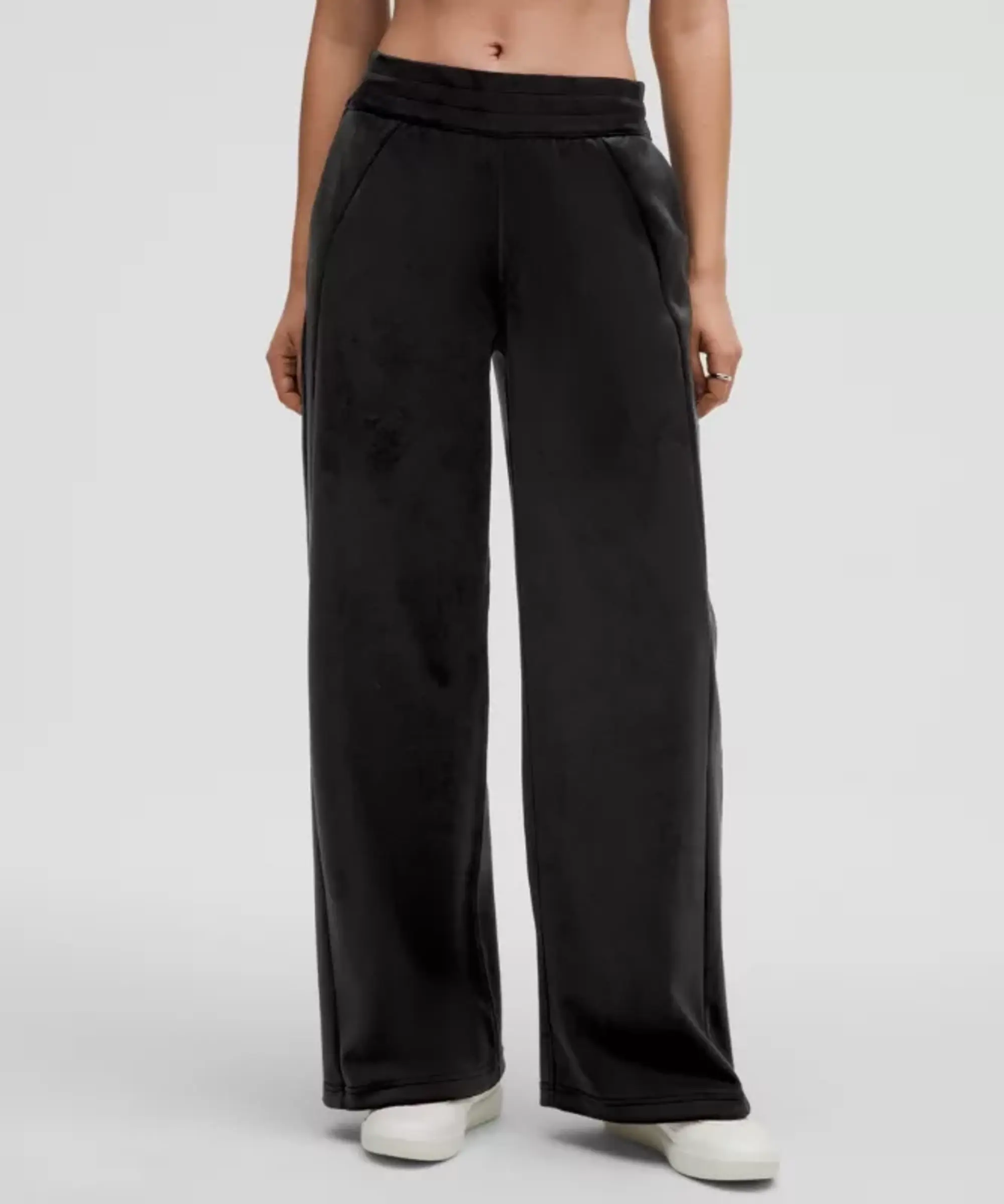 lululemon – Women's Scuba Mid-Rise Wide-Leg Pants Velvet – Color Black – Size 3XS