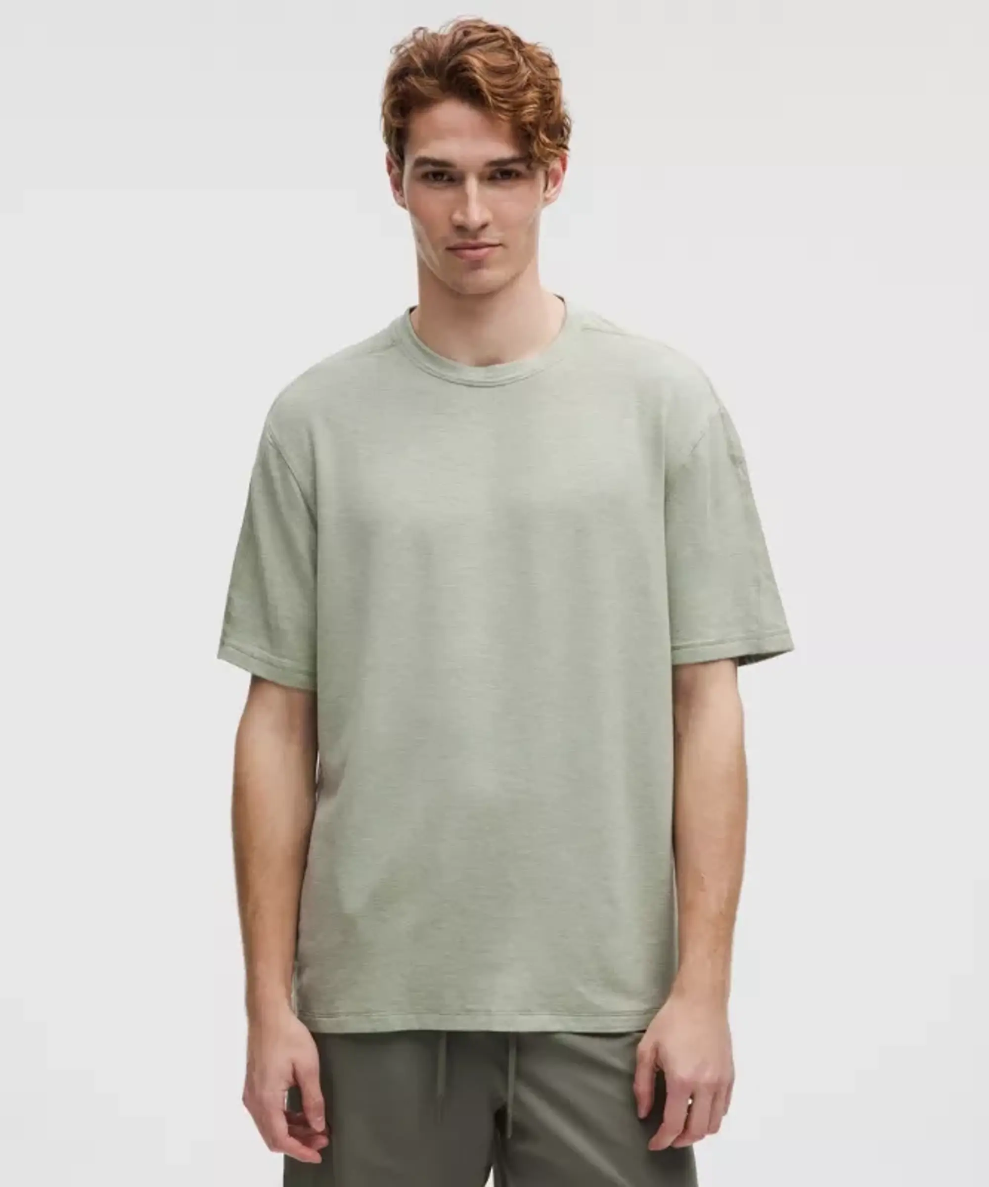 lululemon – Men's BeCalm Relaxed-Fit Short-Sleeve Shirt – Color Green – Size L