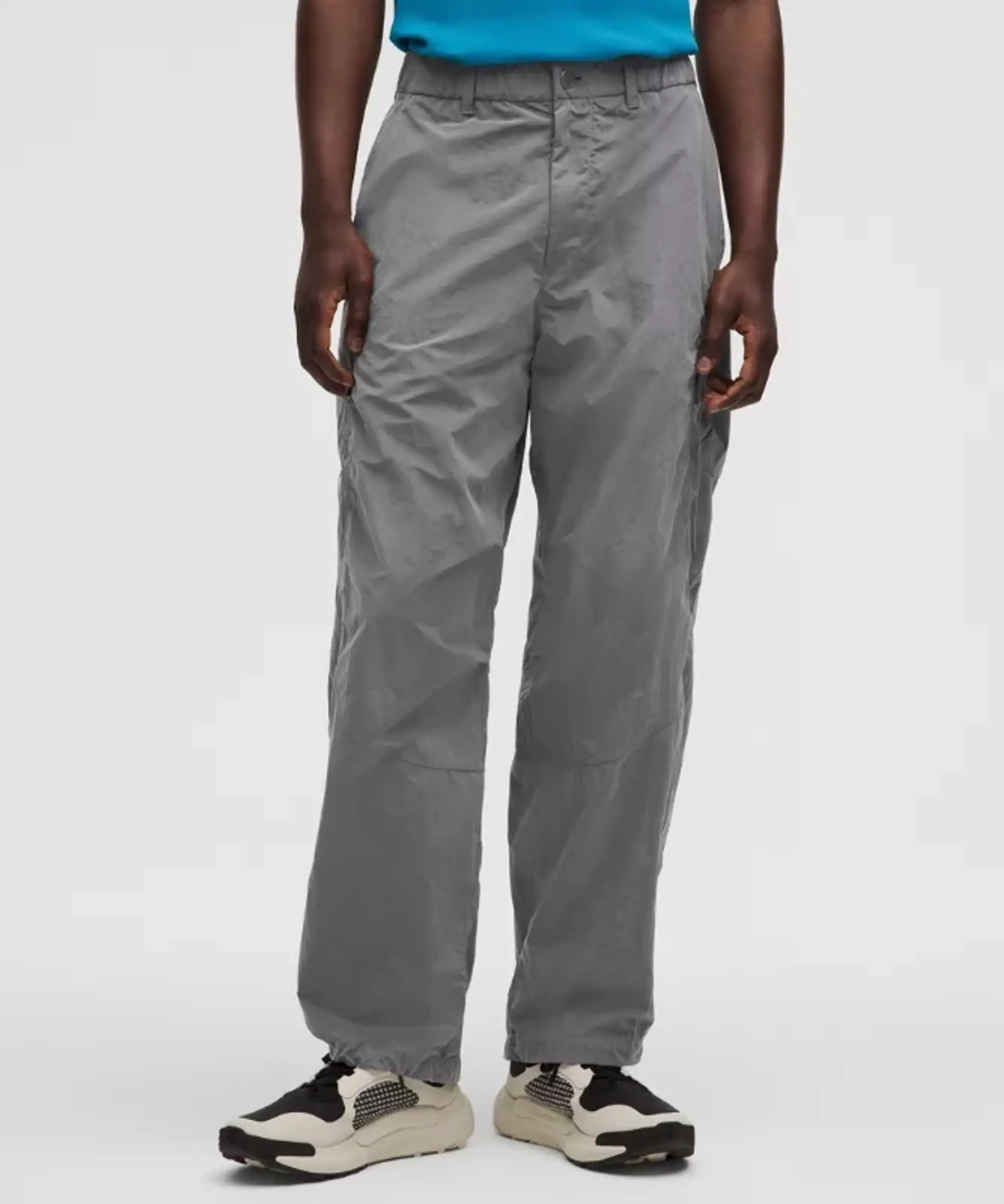 lululemon – Men's Woven Oversized Cargo Trousers SLNSH Collection – Color Grey – Size 29