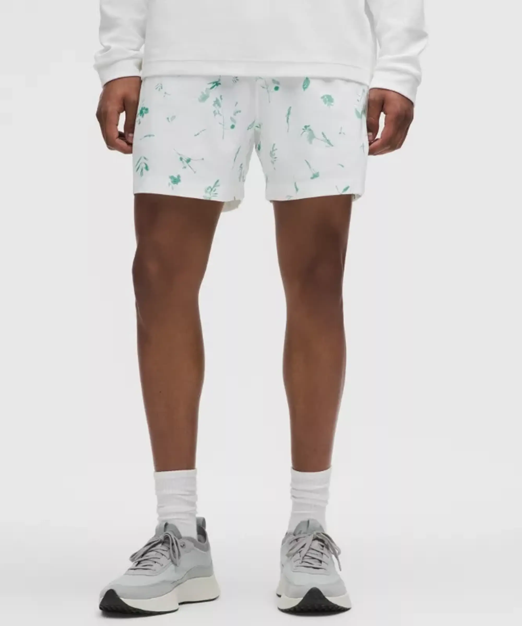 lululemon – Men's ABC Pull-On Shorts – 5" – Color White – Size L
