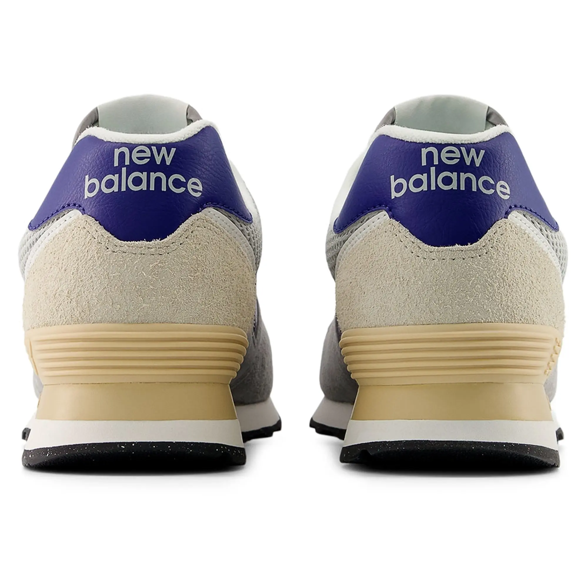 New Balance  574  men's Shoes (Trainers) in Grey