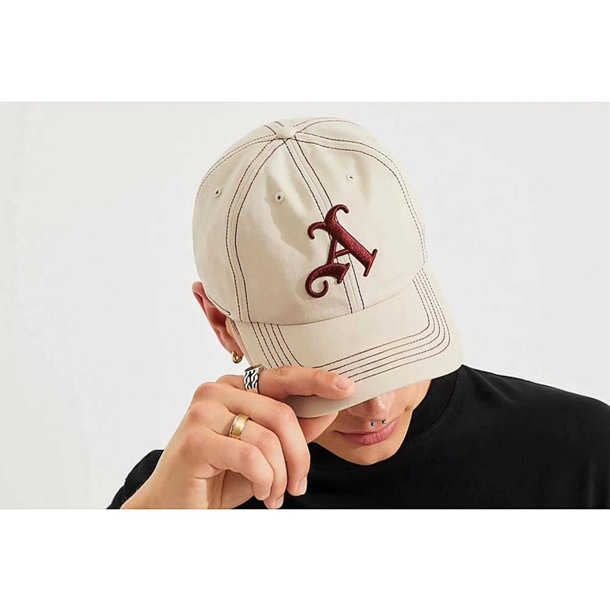Arsenal 47 Gothic A Contrast Stitch Clean up, Multicolor