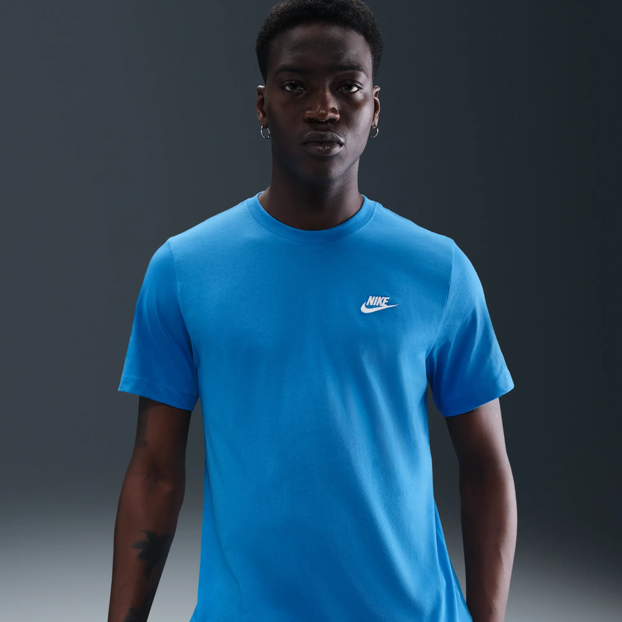 Nike Sportswear Club Men's T-Shirt - Blue