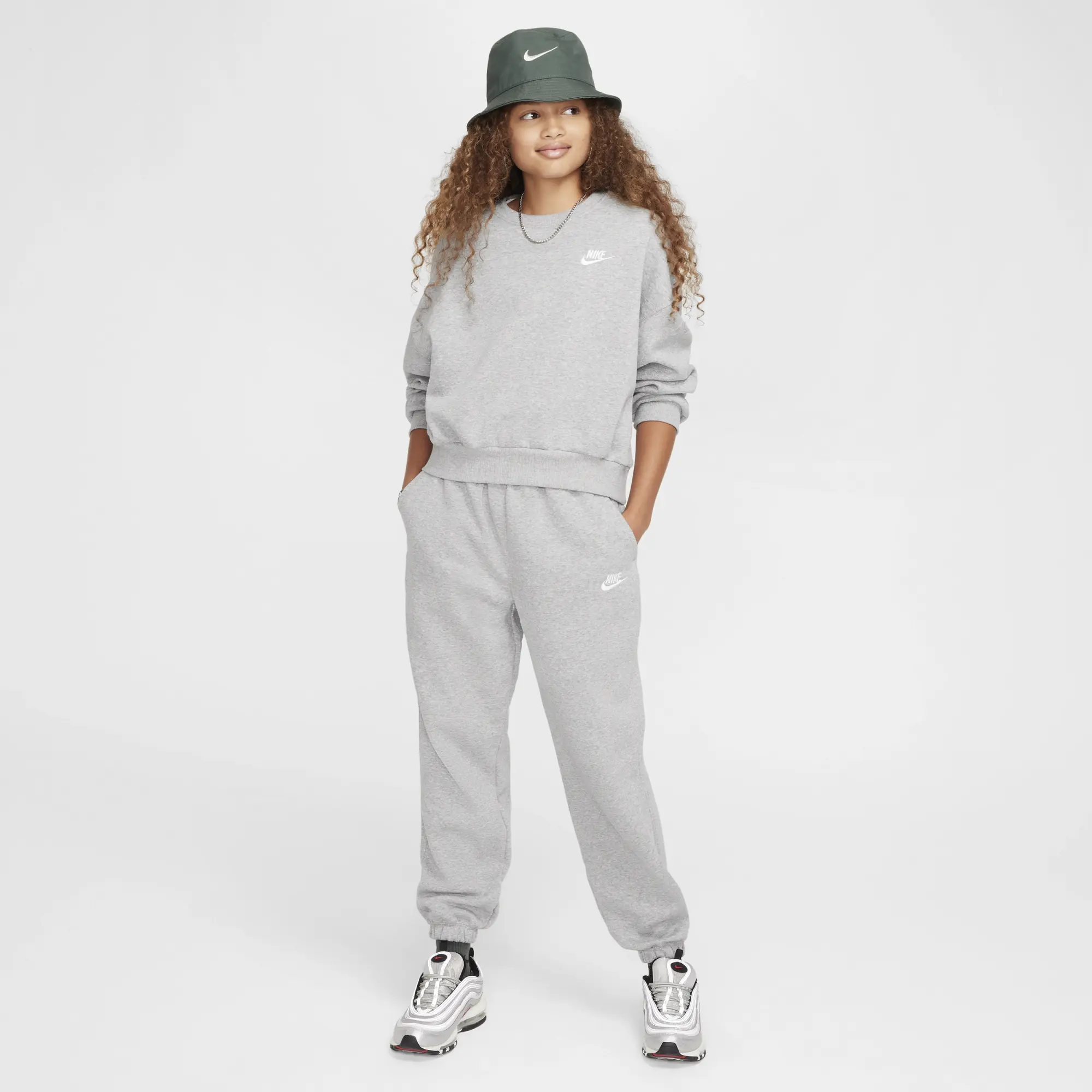 Nike Sportswear Club Fleece Girls' Boxy Crew-Neck Sweatshirt - Grey - Fleece > Club Fleece