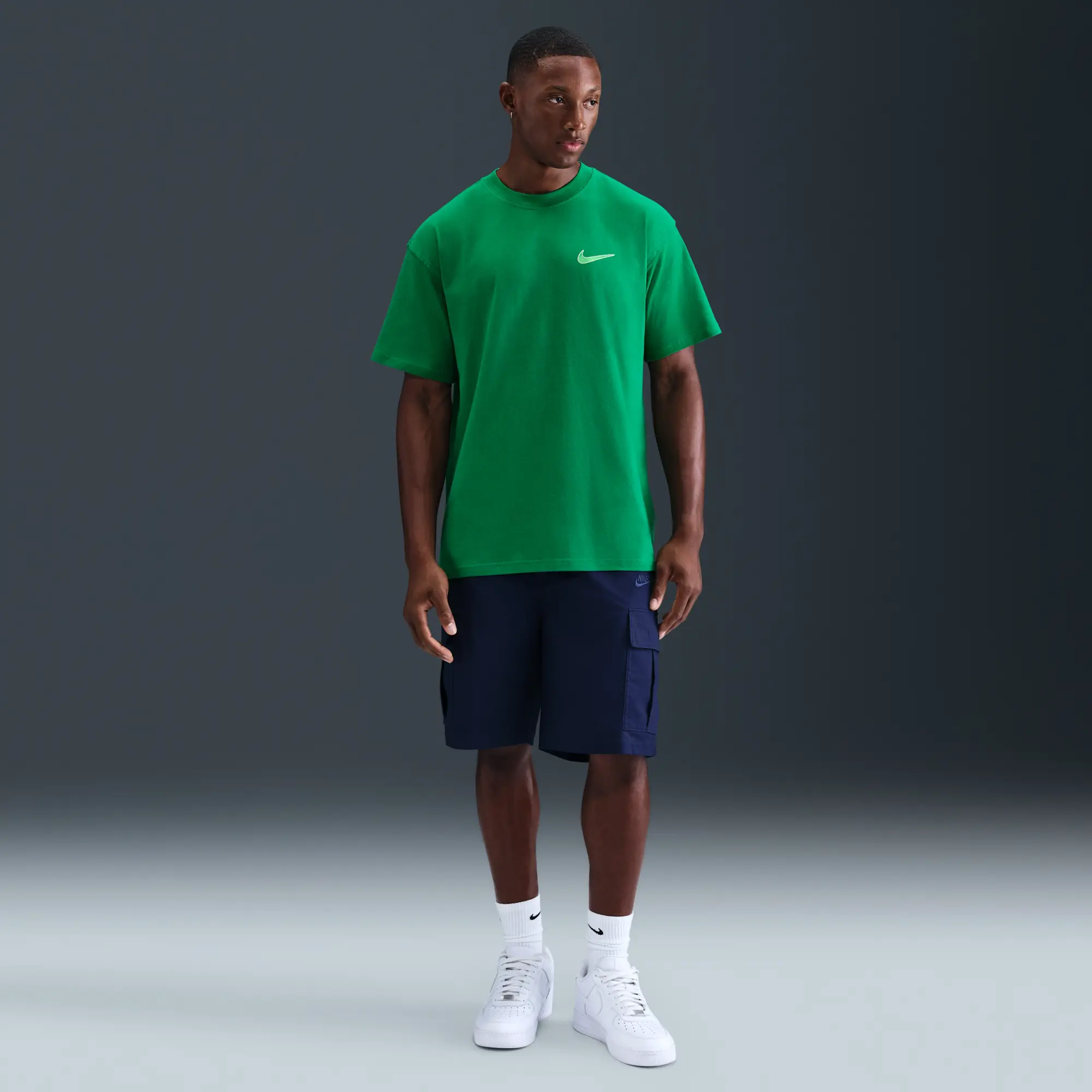 Nike Men's Max90 T-Shirt - Green