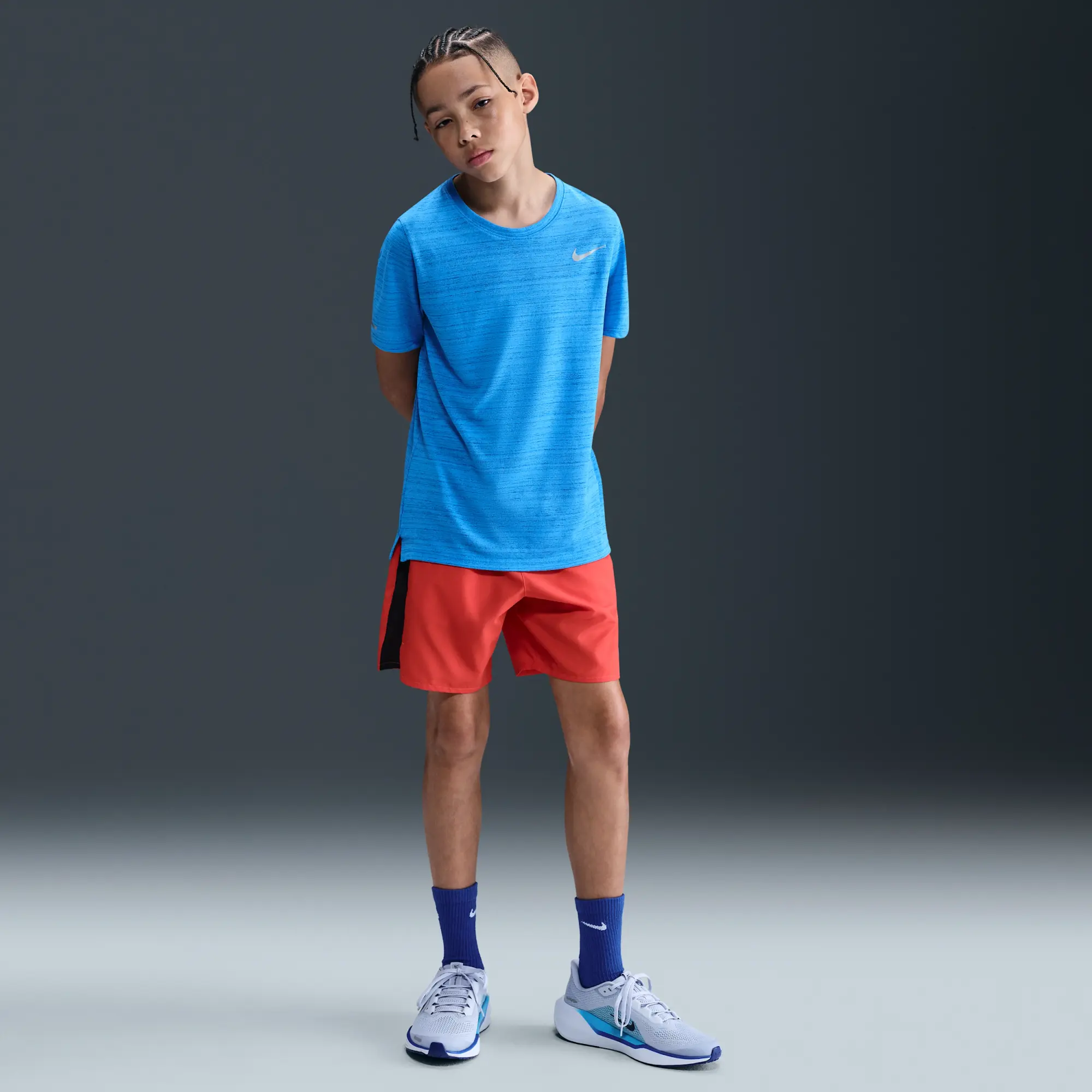 Nike Dri-FIT Miler Older Kids' (Boys') Training Top - Blue - Sustainable Materials