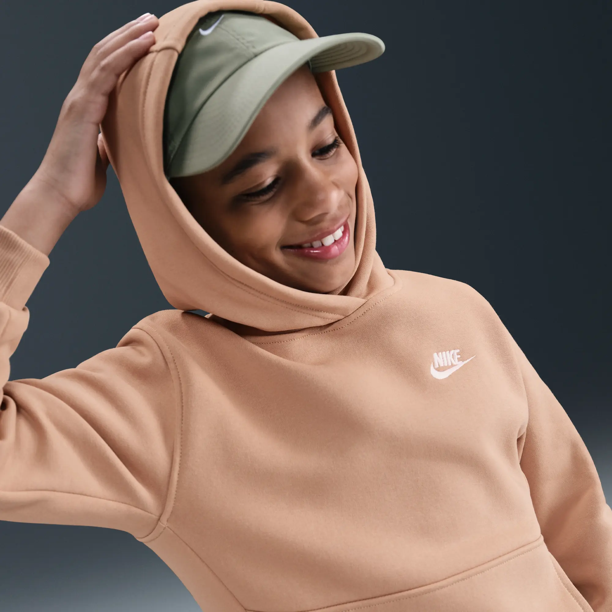 Nike Sportswear Club Fleece Older Kids' Pullover Hoodie - Brown - Fleece > Club Fleece