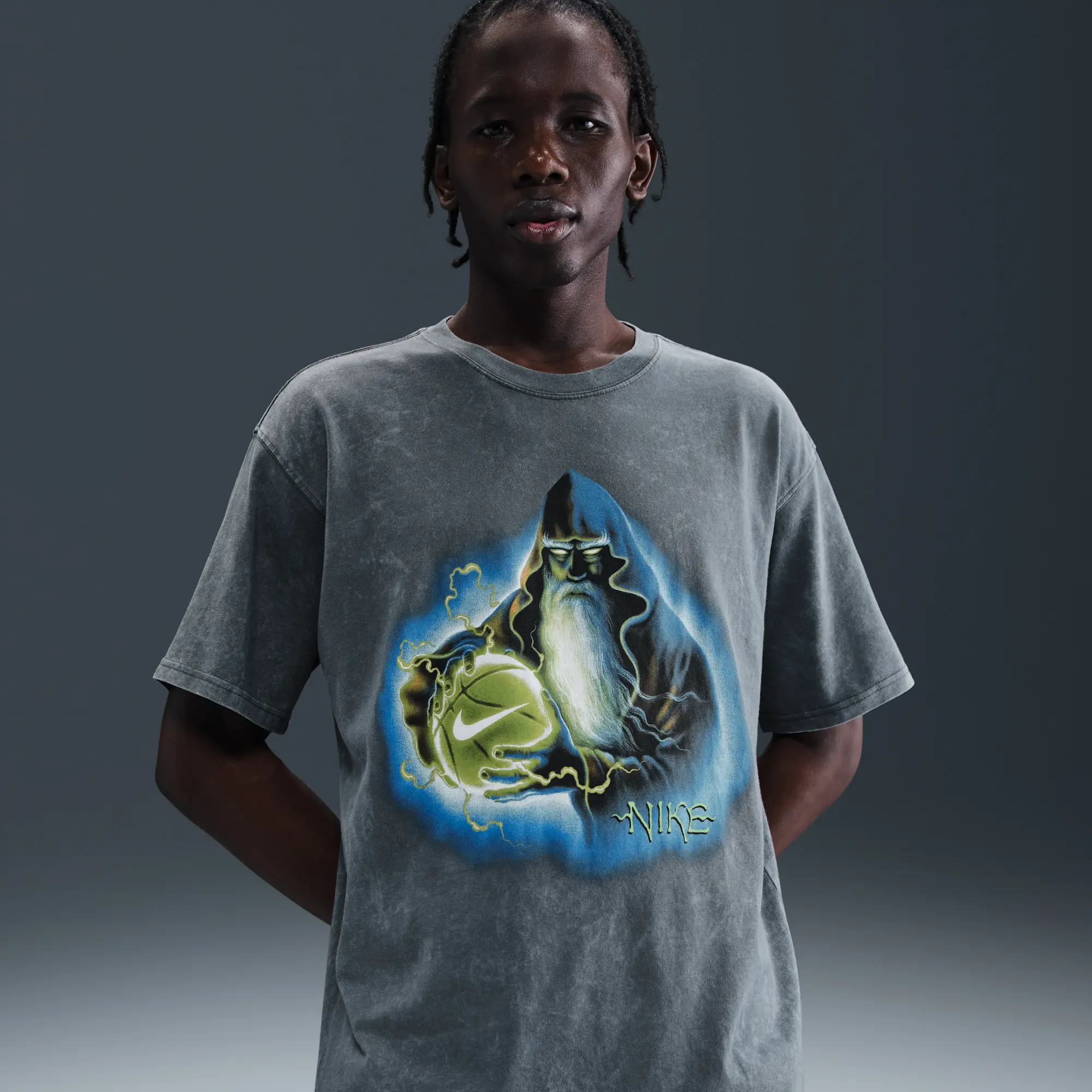 Nike Men's Basketball T-Shirt - Grey