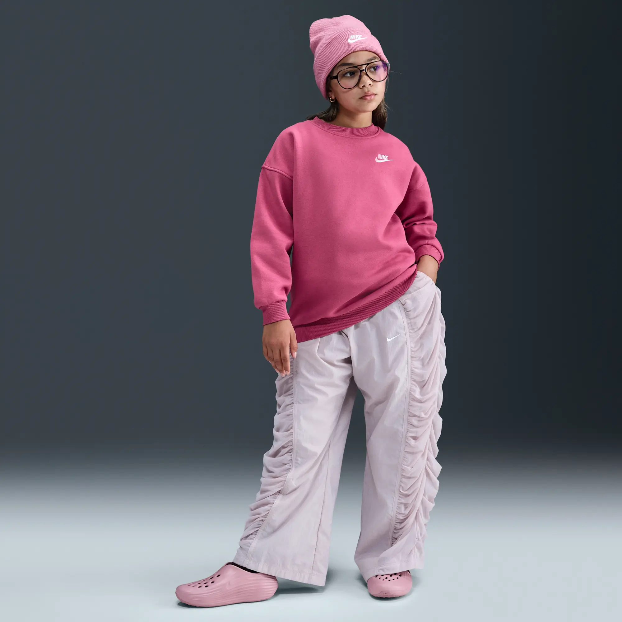 Nike Sportswear Club Fleece Older Kids' Oversized Sweatshirt - Purple - Fleece > Club Fleece