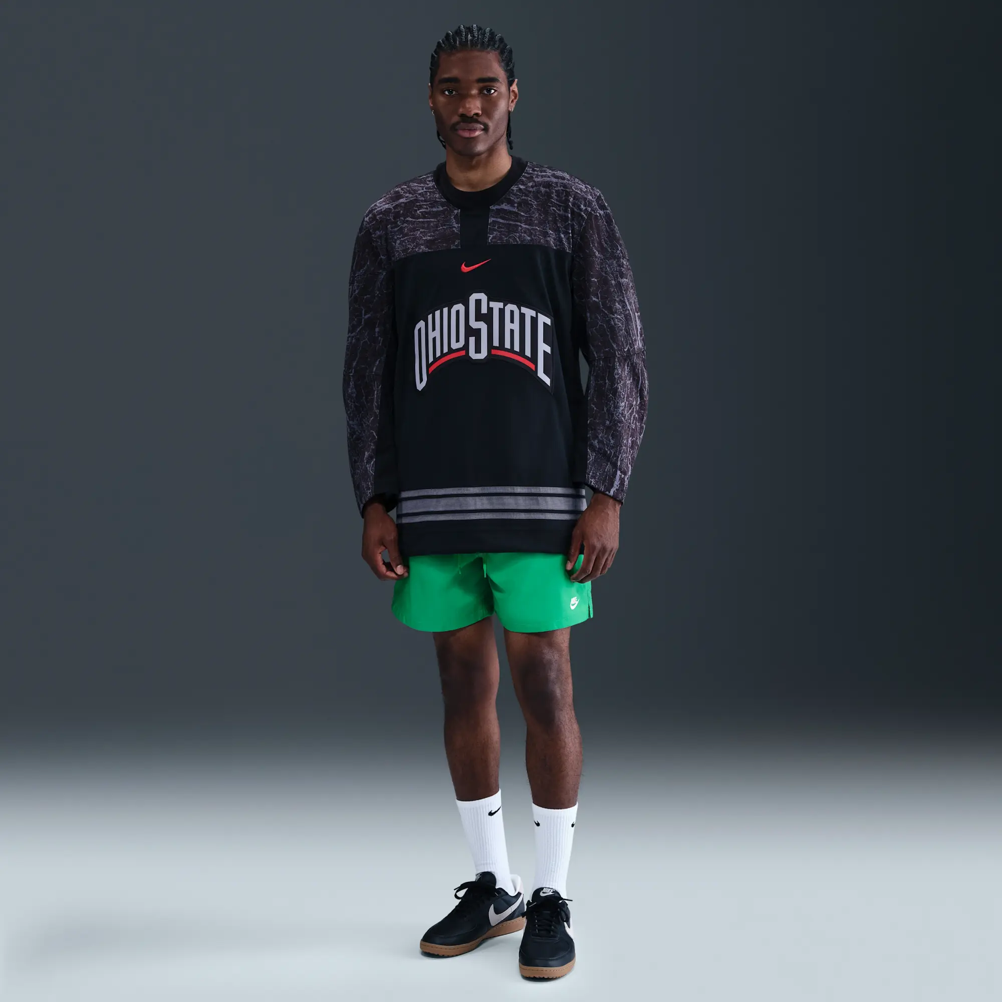 Nike Club Men's Woven Flow Shorts - Green