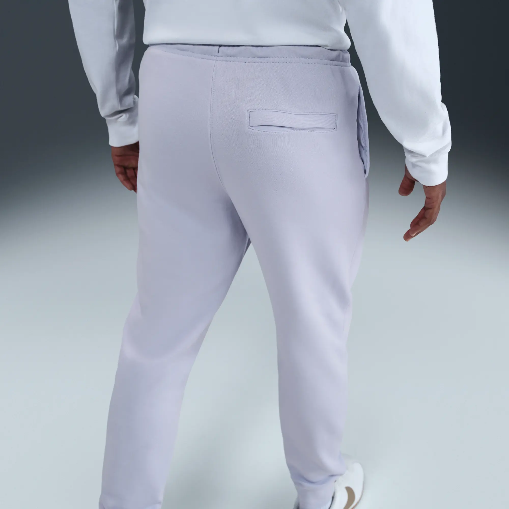 Nike Club Men's French Terry Joggers - Grey - Fleece > Club Fleece
