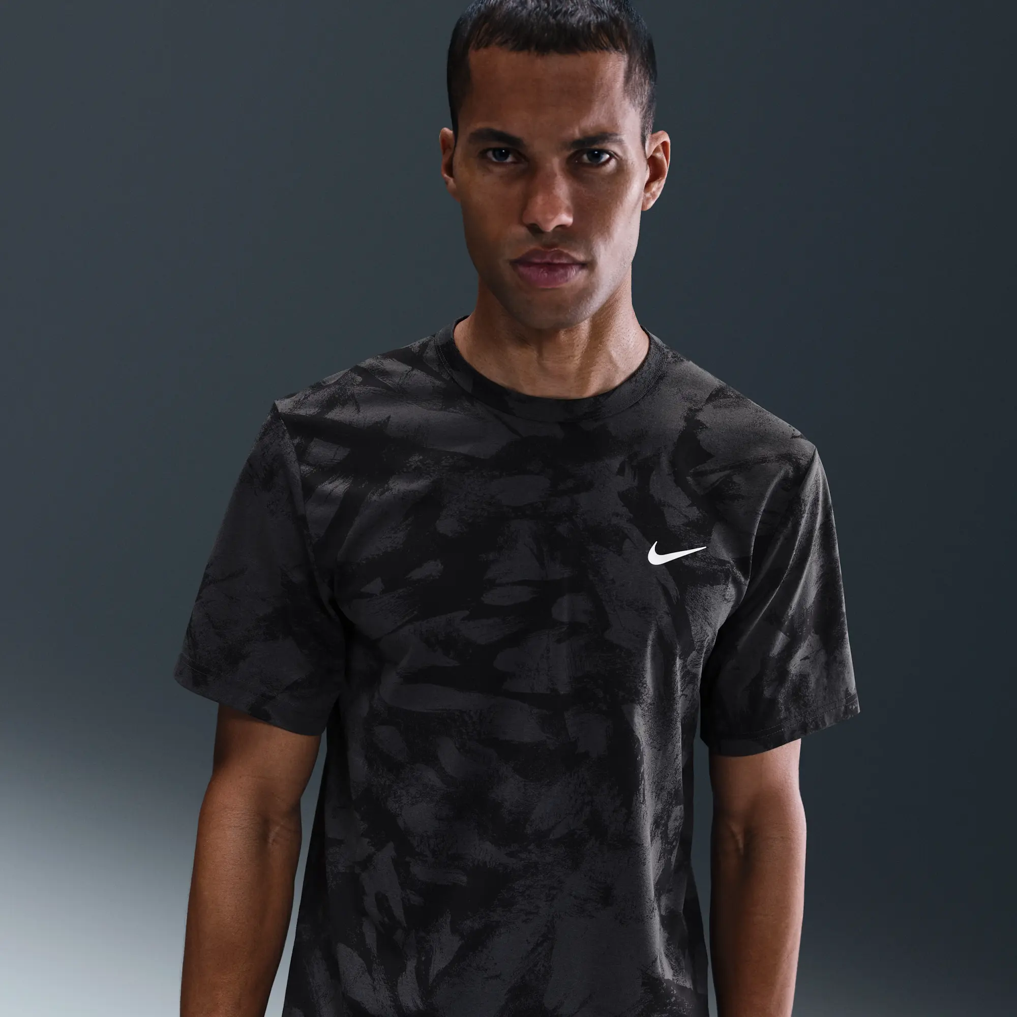 Nike Hyverse Men's Dri-FIT UV Training Top - Grey - Sustainable Materials