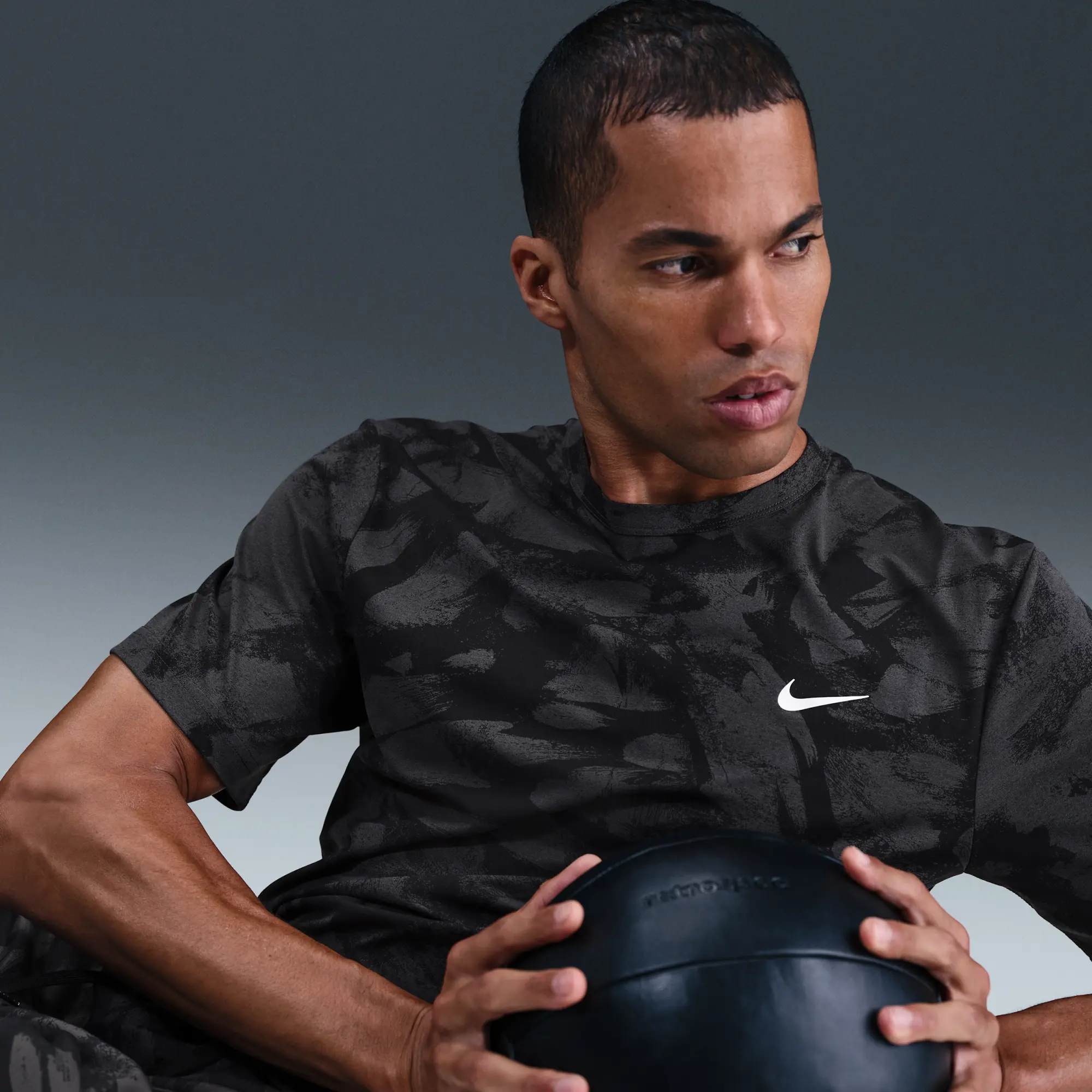 Nike Hyverse Men's Dri-FIT UV Training Top - Grey - Sustainable Materials