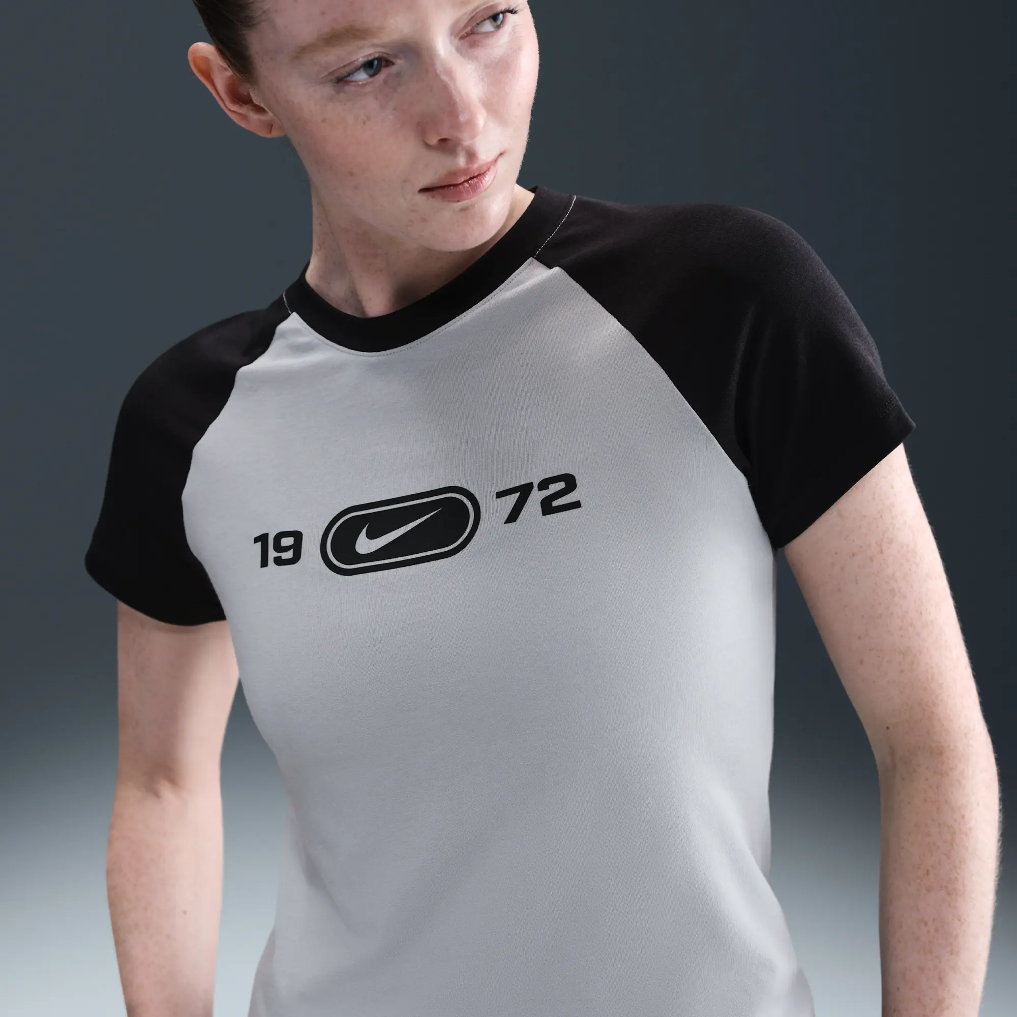Nike Sportswear Chill Knit Women's Slim Graphic T-Shirt - Grey