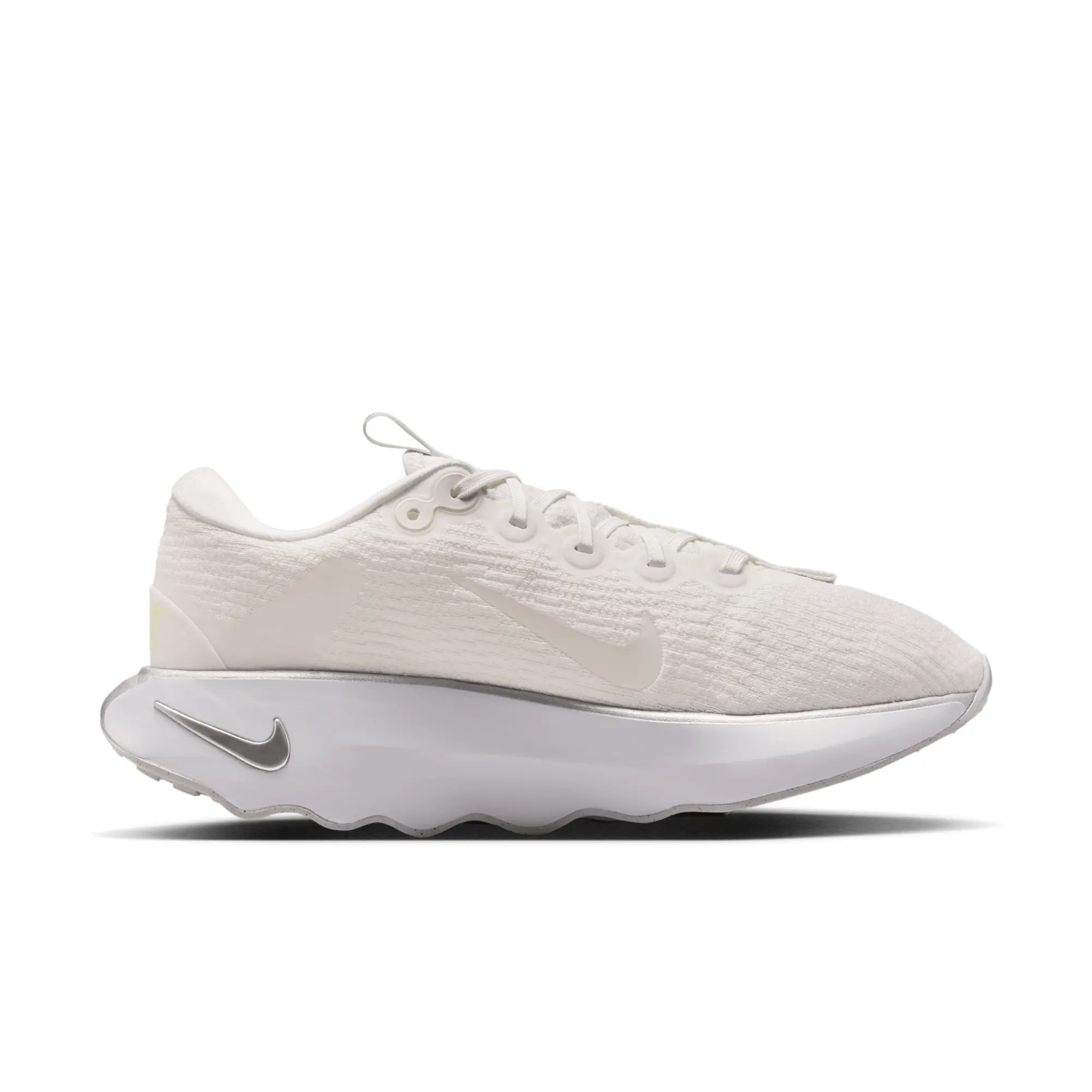 Nike Motiva Women's Walking Shoes - White