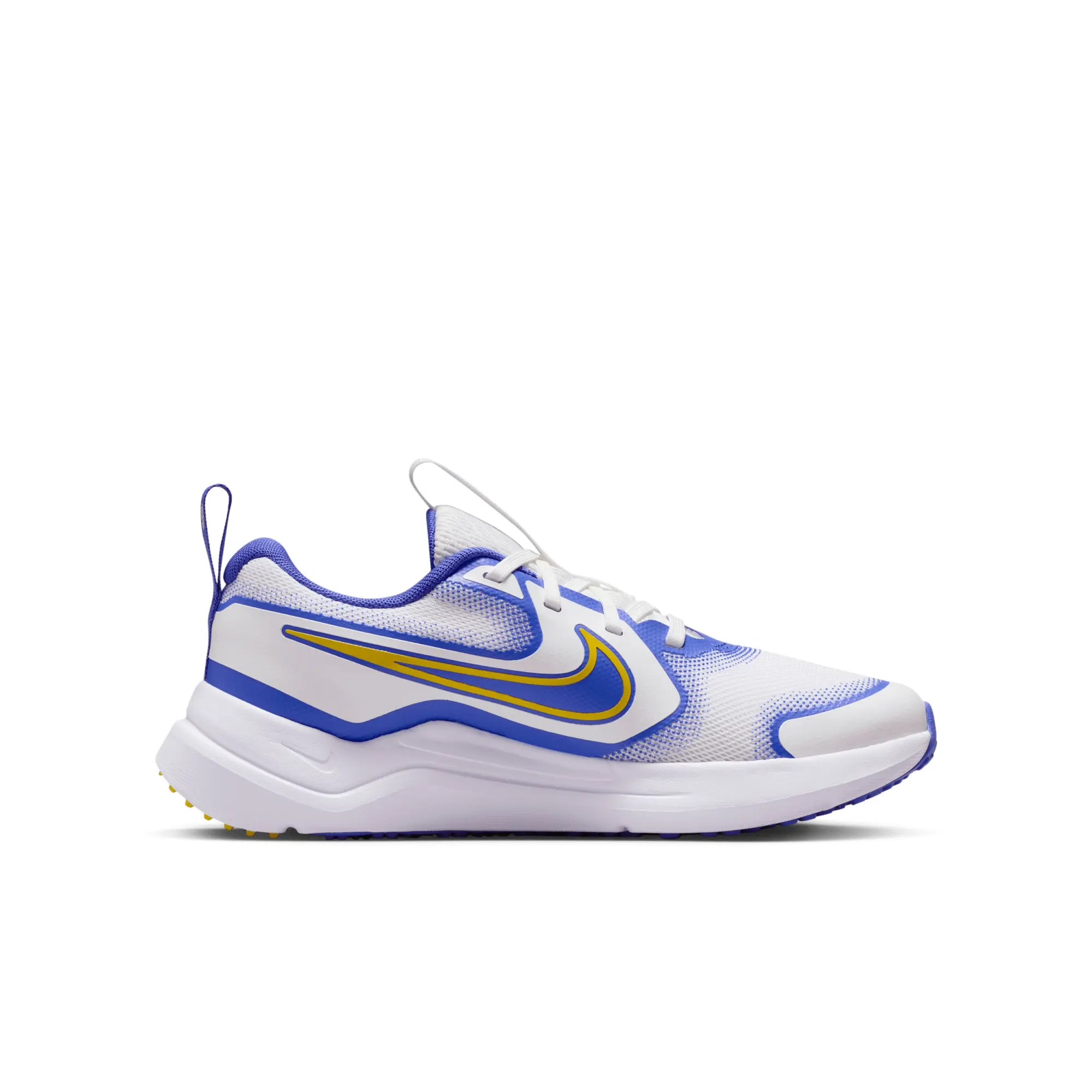 Nike Cosmic Runner Older Kids' Road Running Shoes - White - Recycled Content Minimum