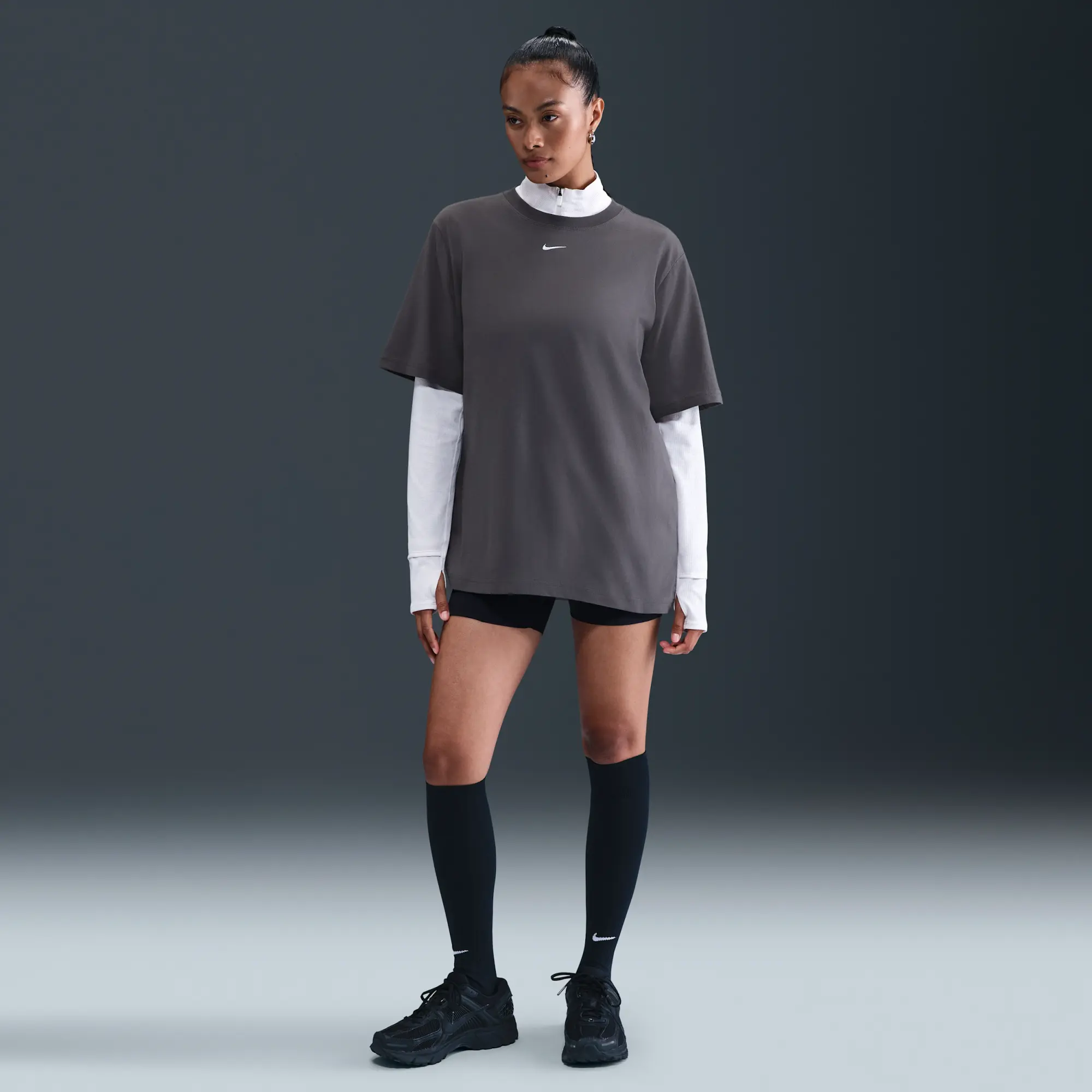 Nike Sportswear Essential Women's T-Shirt - Grey - Organic Cotton Minimum