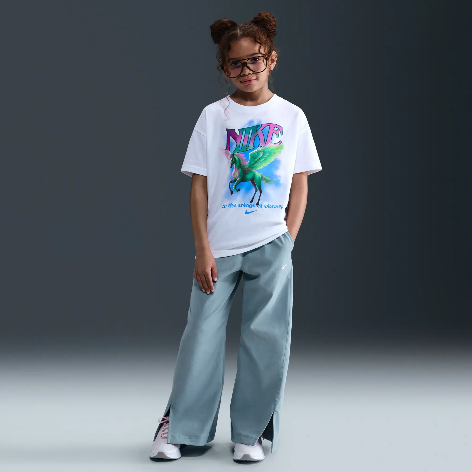 Nike Sportswear Older Kids' (Girls') T-Shirt - White