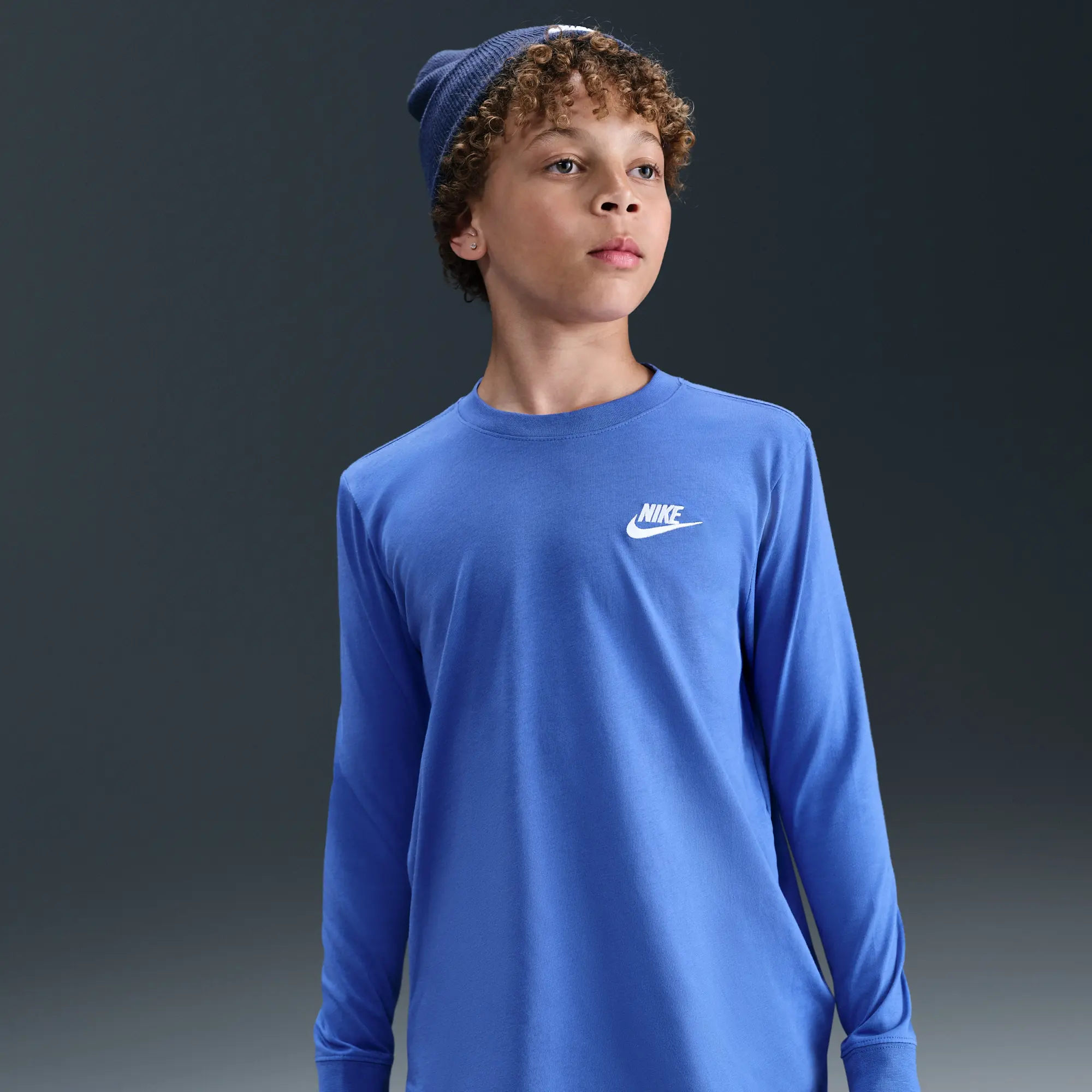 Nike Sportswear Older Kids' Long-Sleeve T-Shirt - Blue