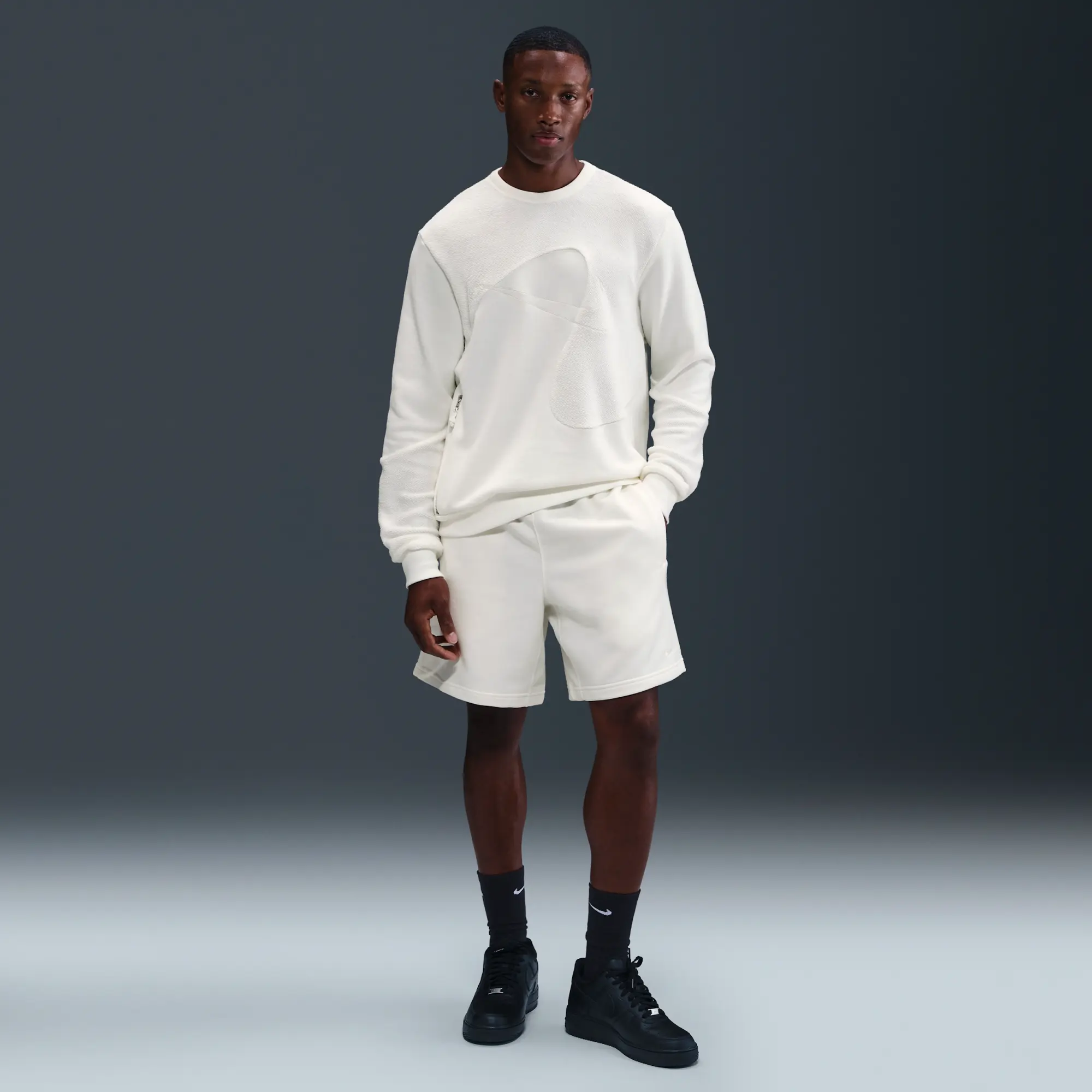 Nike Giannis Standard Issue Men's Basketball Crew - White - Fleece