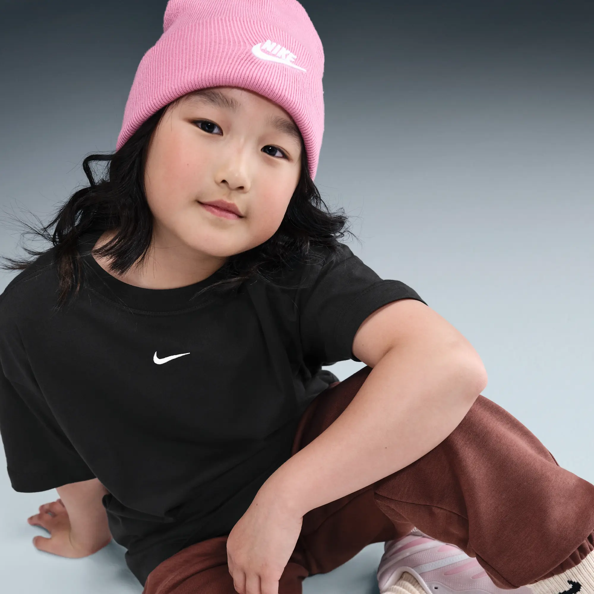 Nike Sportswear Older Kids' (Girls') Oversized T-Shirt - Black