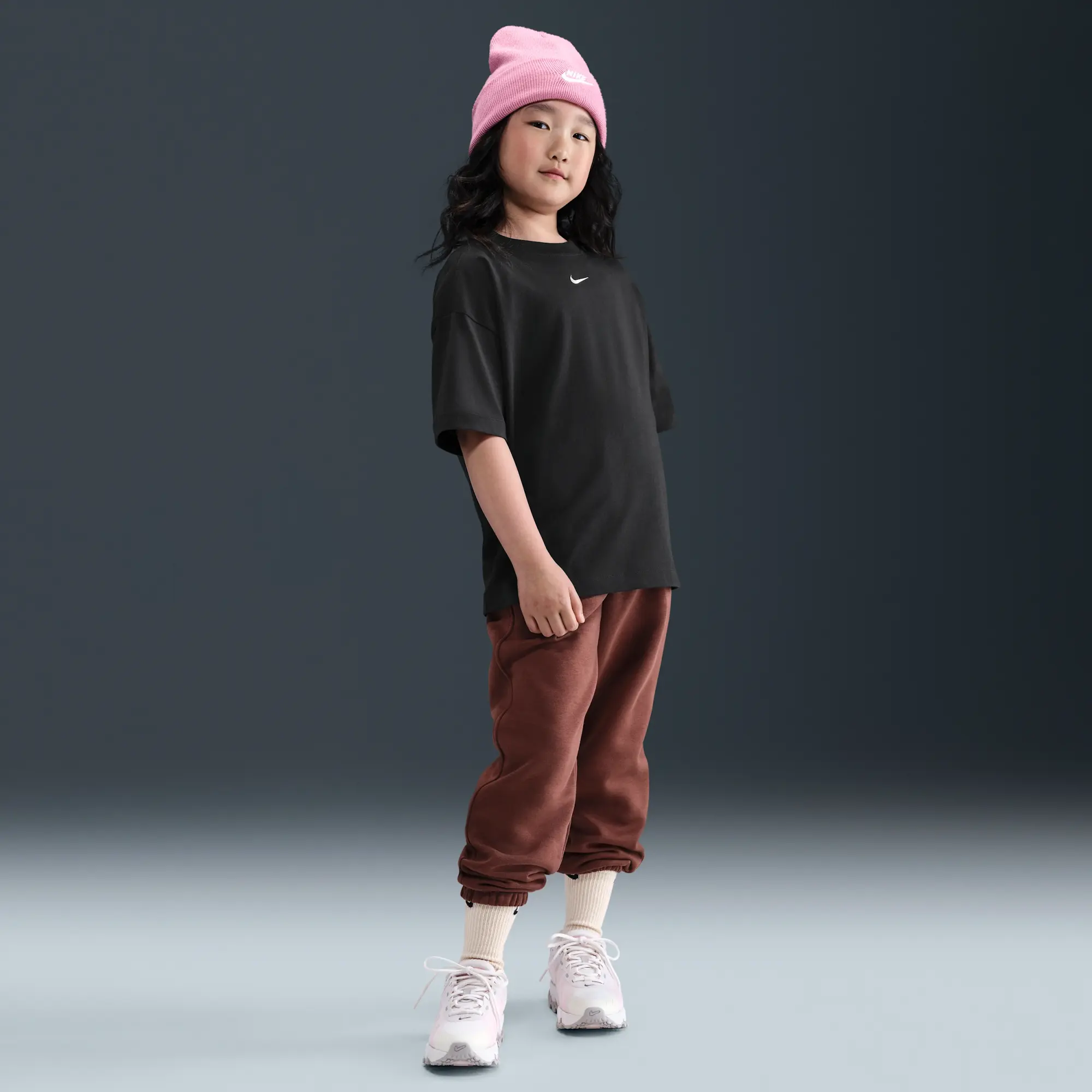 Nike Sportswear Older Kids' (Girls') Oversized T-Shirt - Black