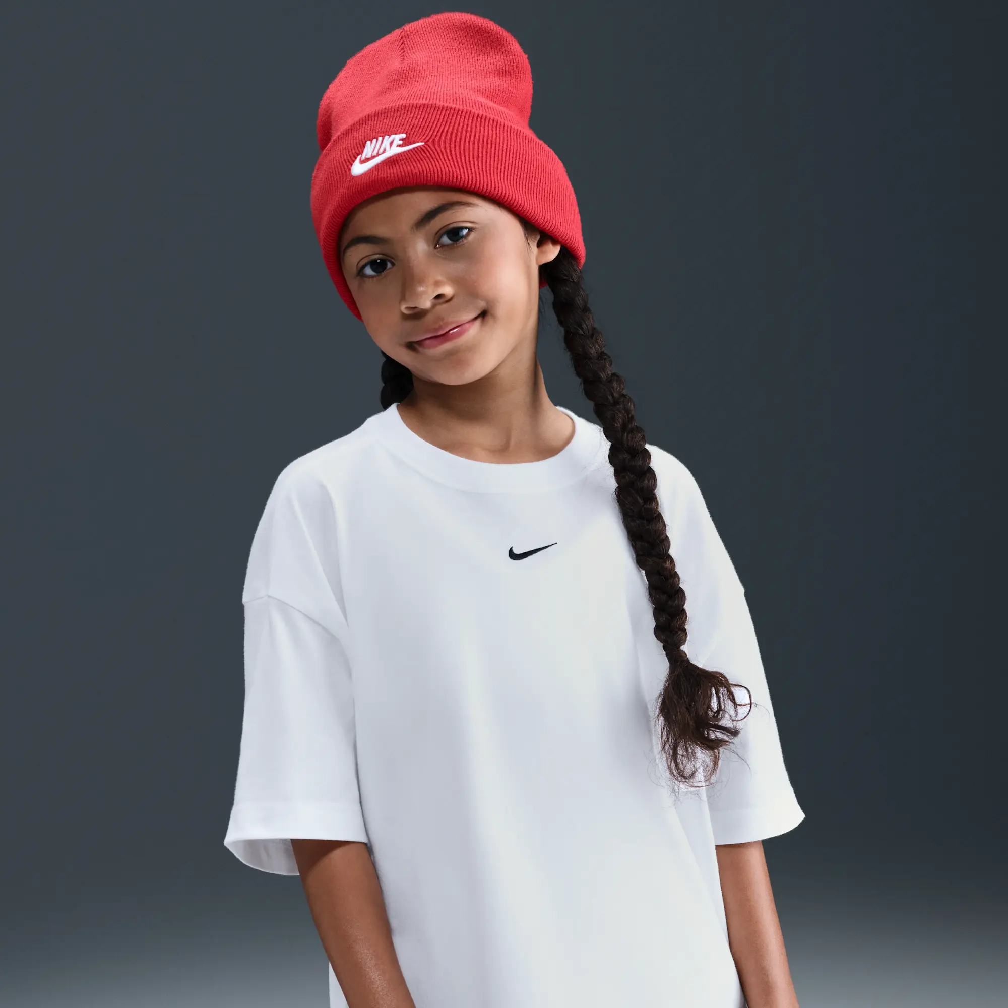 Nike Sportswear Older Kids' (Girls') Oversized T-Shirt - White