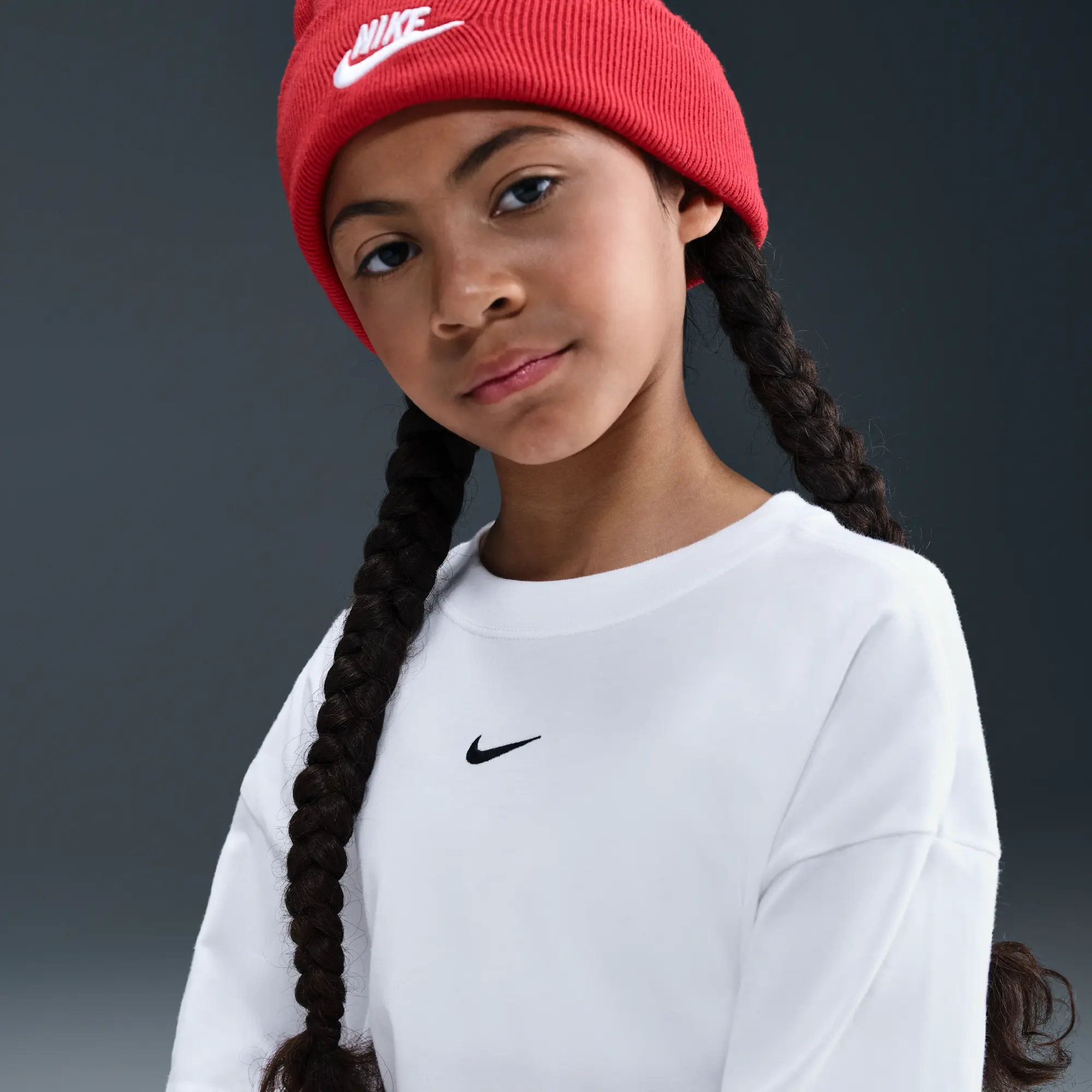 Nike Sportswear Older Kids' (Girls') Oversized T-Shirt - White