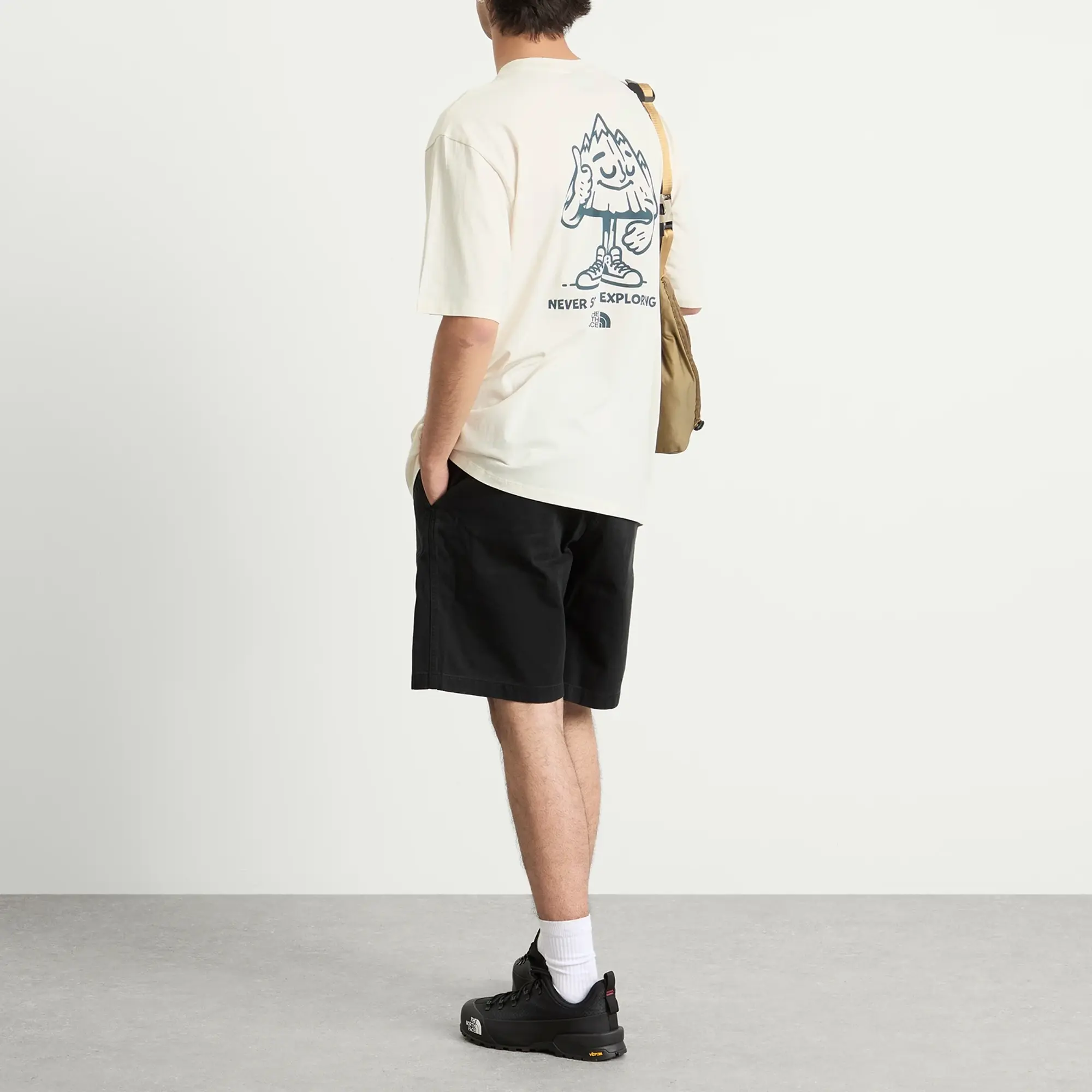 The North Face Men's Mountain Fun Oversized T-Shirt White Dune