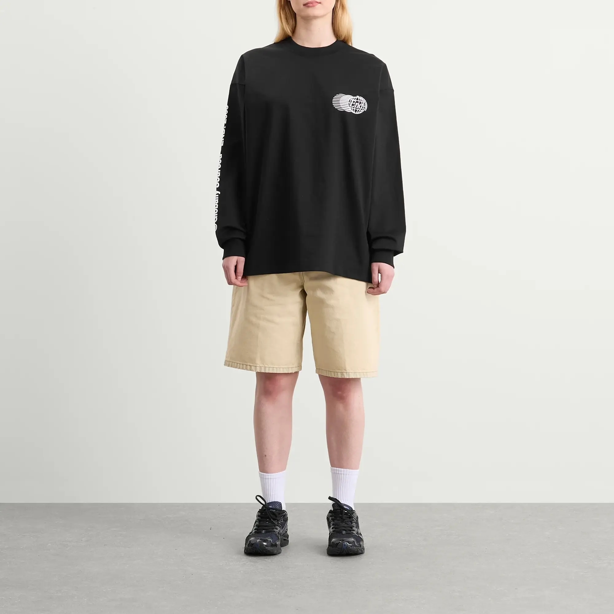 END. END. City Series 2.0 Newcastle Long Sleeve T-Shirt Black