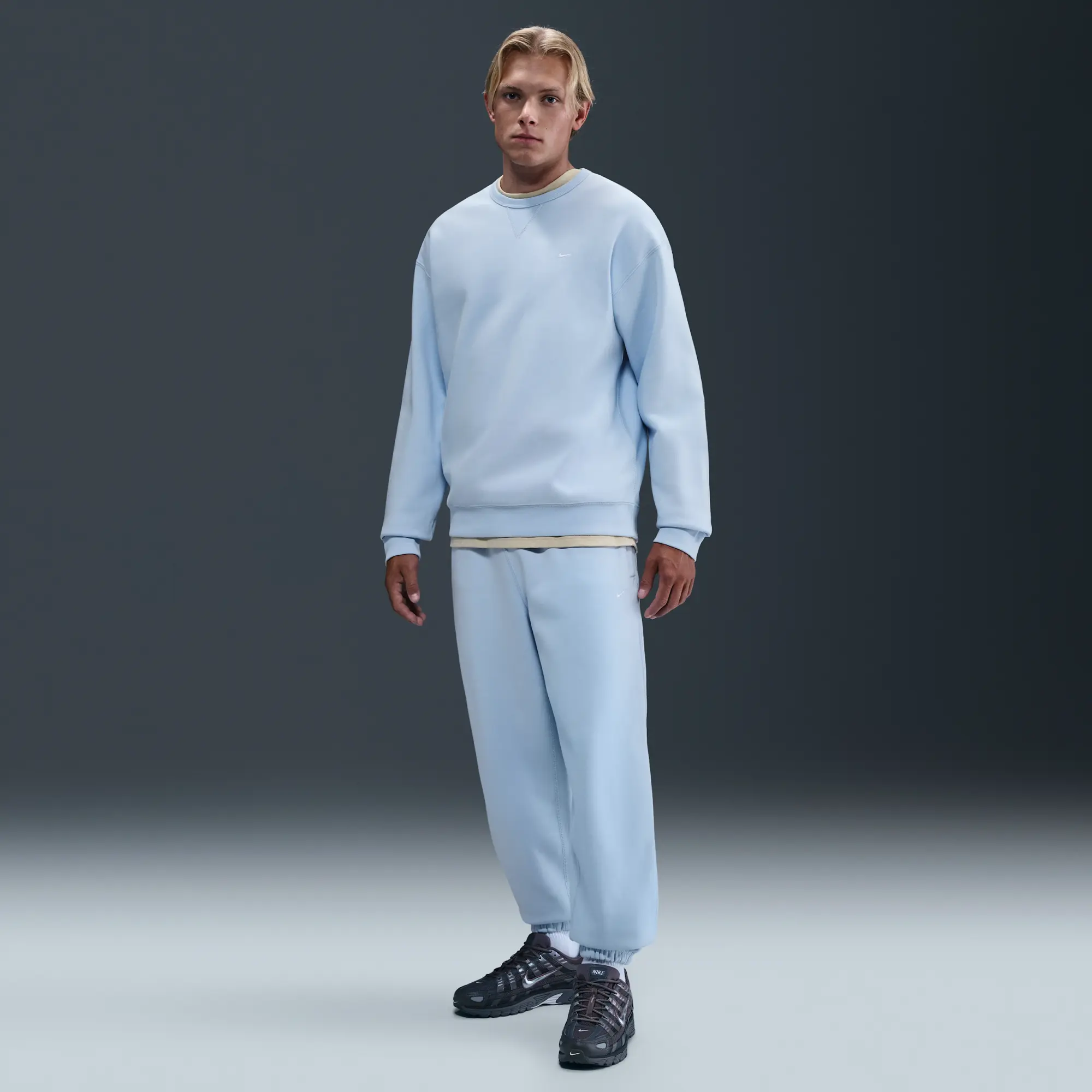 Nike Solo Swoosh Men's Cuffed Fleece Trousers - Blue - Cotton/Polyester