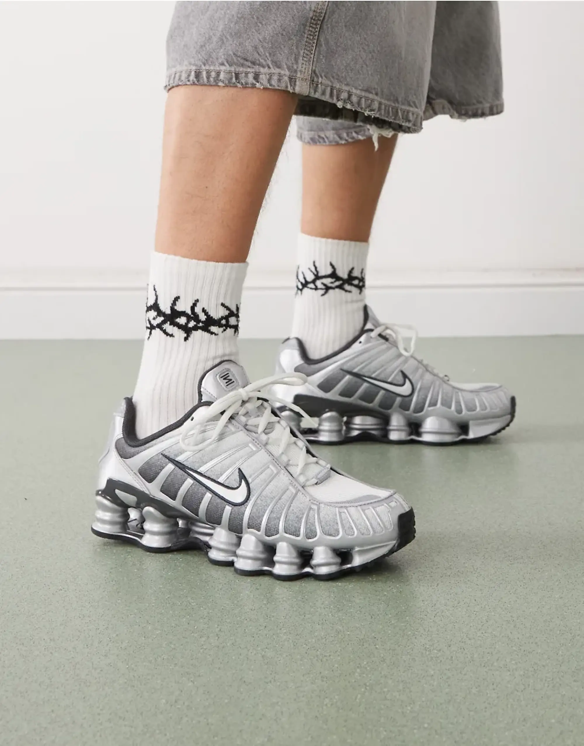 Nike Shox TL - Grey - Mens
