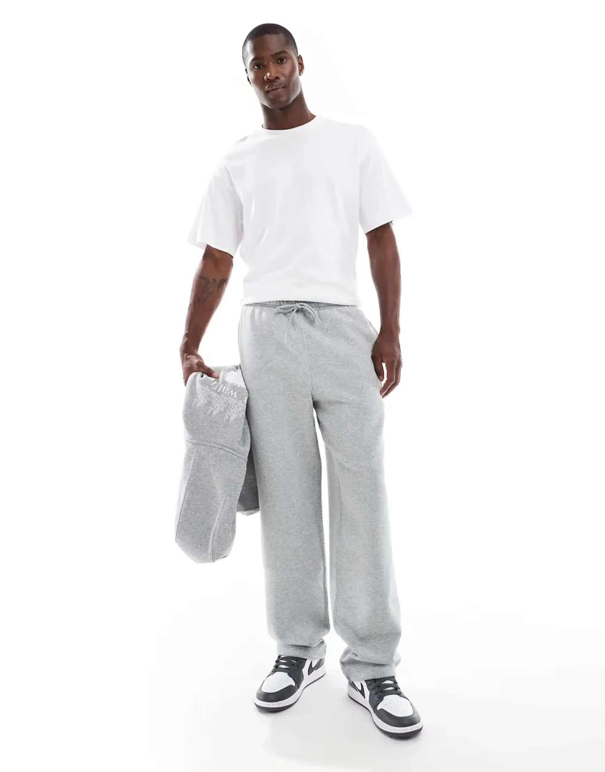 Nike Club Bungie Joggers In Grey