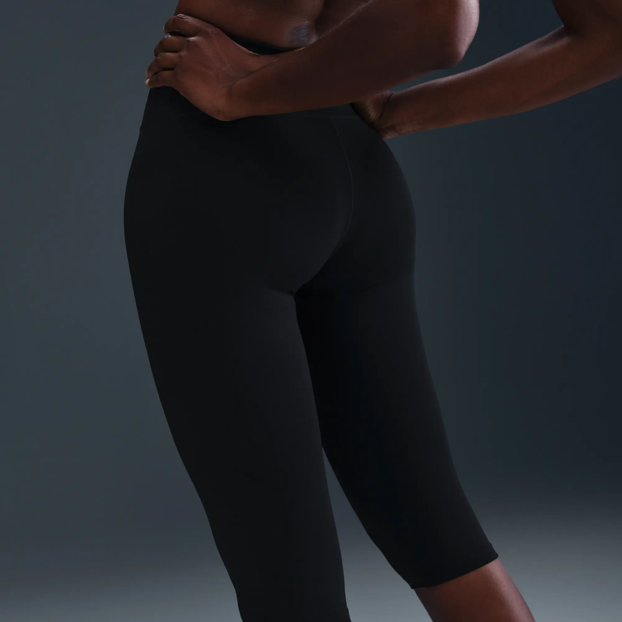 Nike One Women's High-Waisted Capri Leggings - Black - Polyester/Elastane