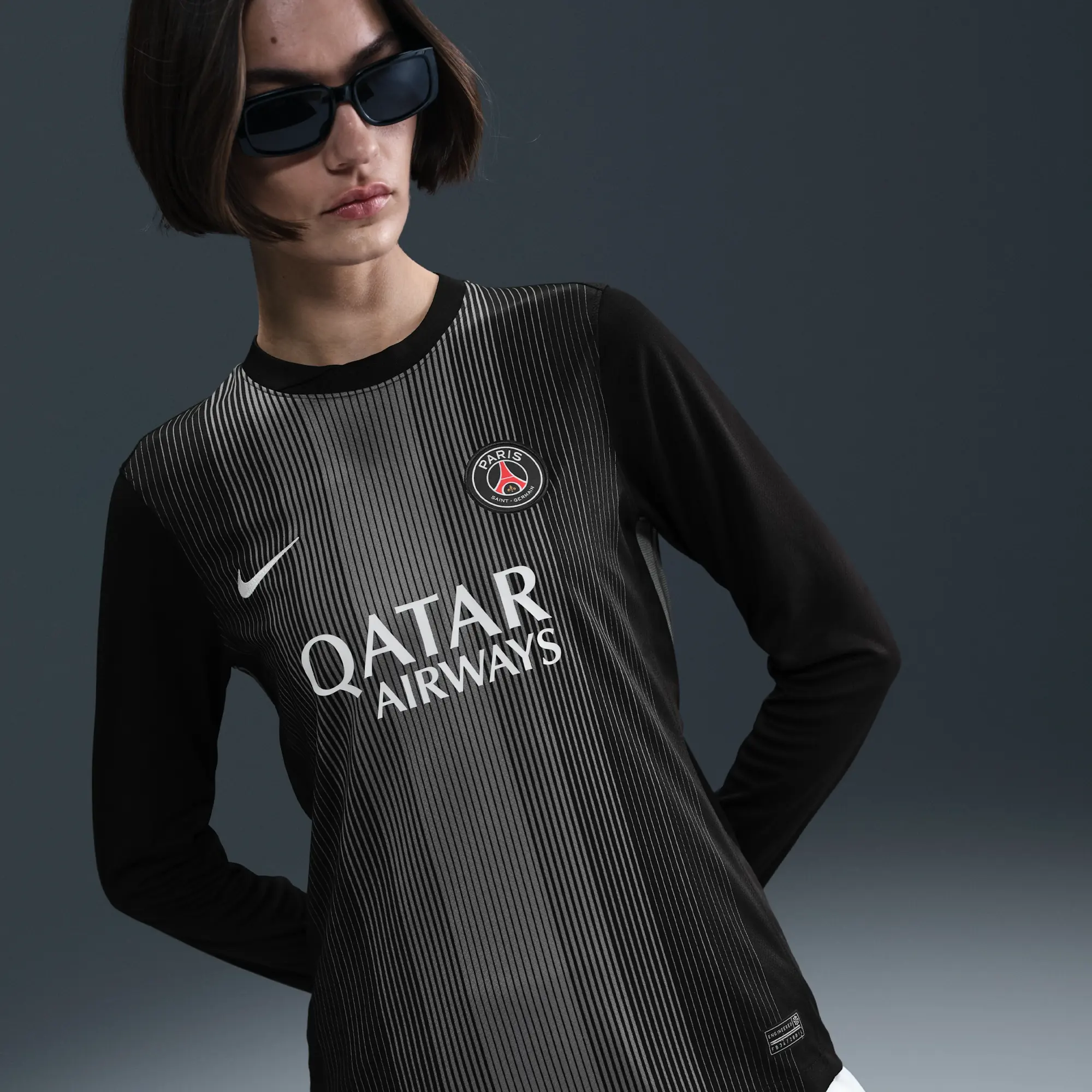 Paris Saint-Germain 2025/26 Stadium Goalkeeper Women's Nike Dri-FIT Football Replica Long-Sleeve Shirt - Black - Polyester