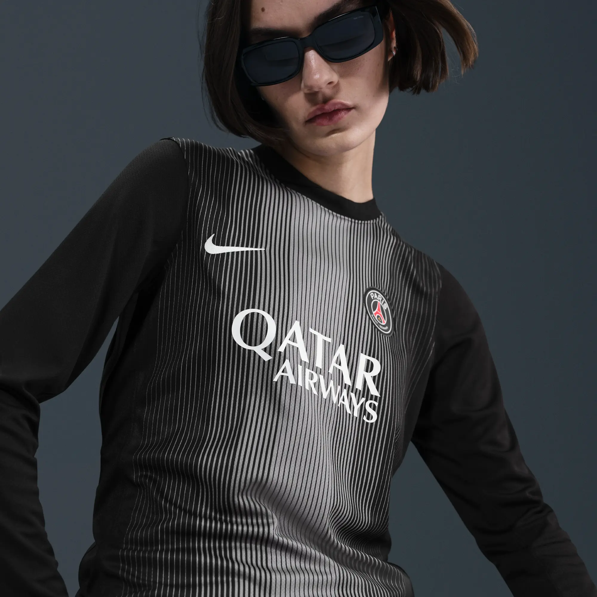 Paris Saint-Germain 2025/26 Stadium Goalkeeper Women's Nike Dri-FIT Football Replica Long-Sleeve Shirt - Black - Polyester