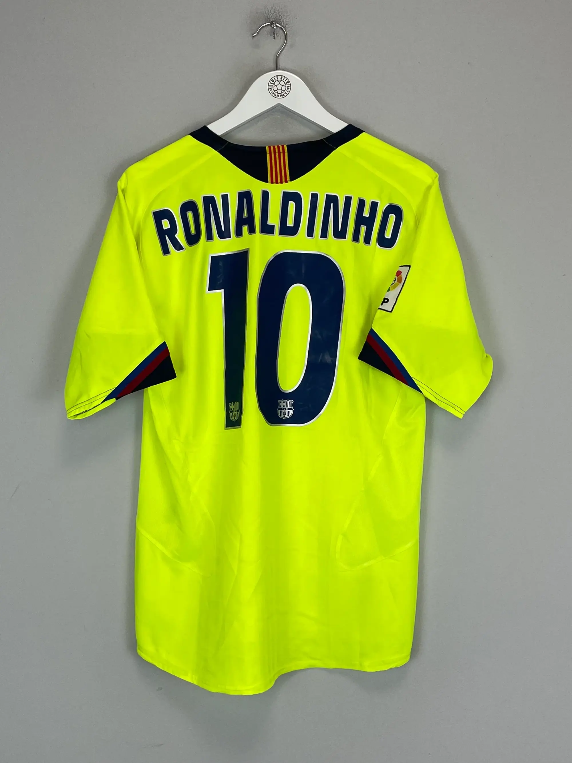 2005/06 BARCELONA RONALDINHO #10 AWAY SHIRT (M) NIKE | Cult Kits