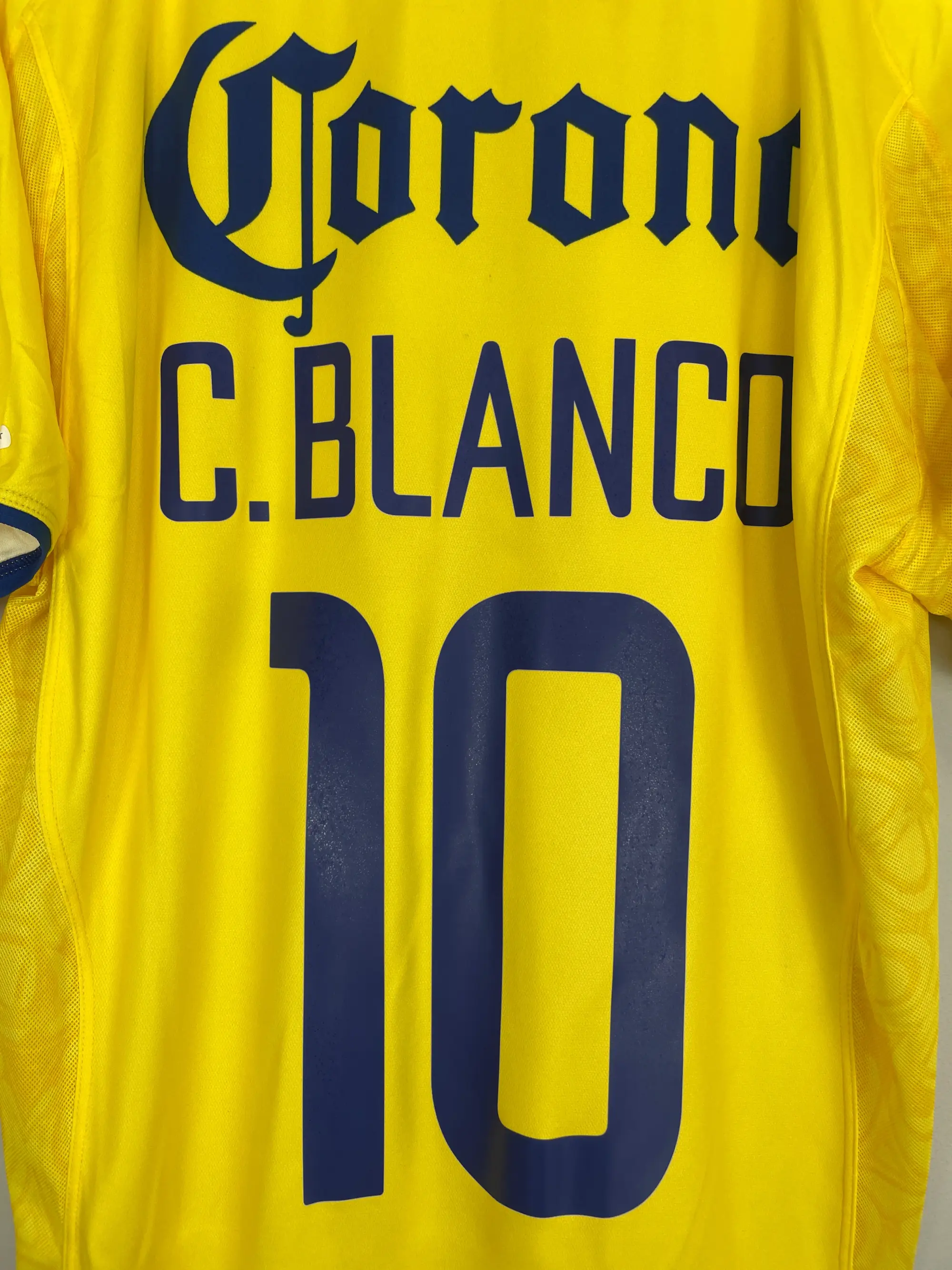 2005/06 BARCELONA RONALDINHO #10 AWAY SHIRT (M) NIKE | Cult Kits