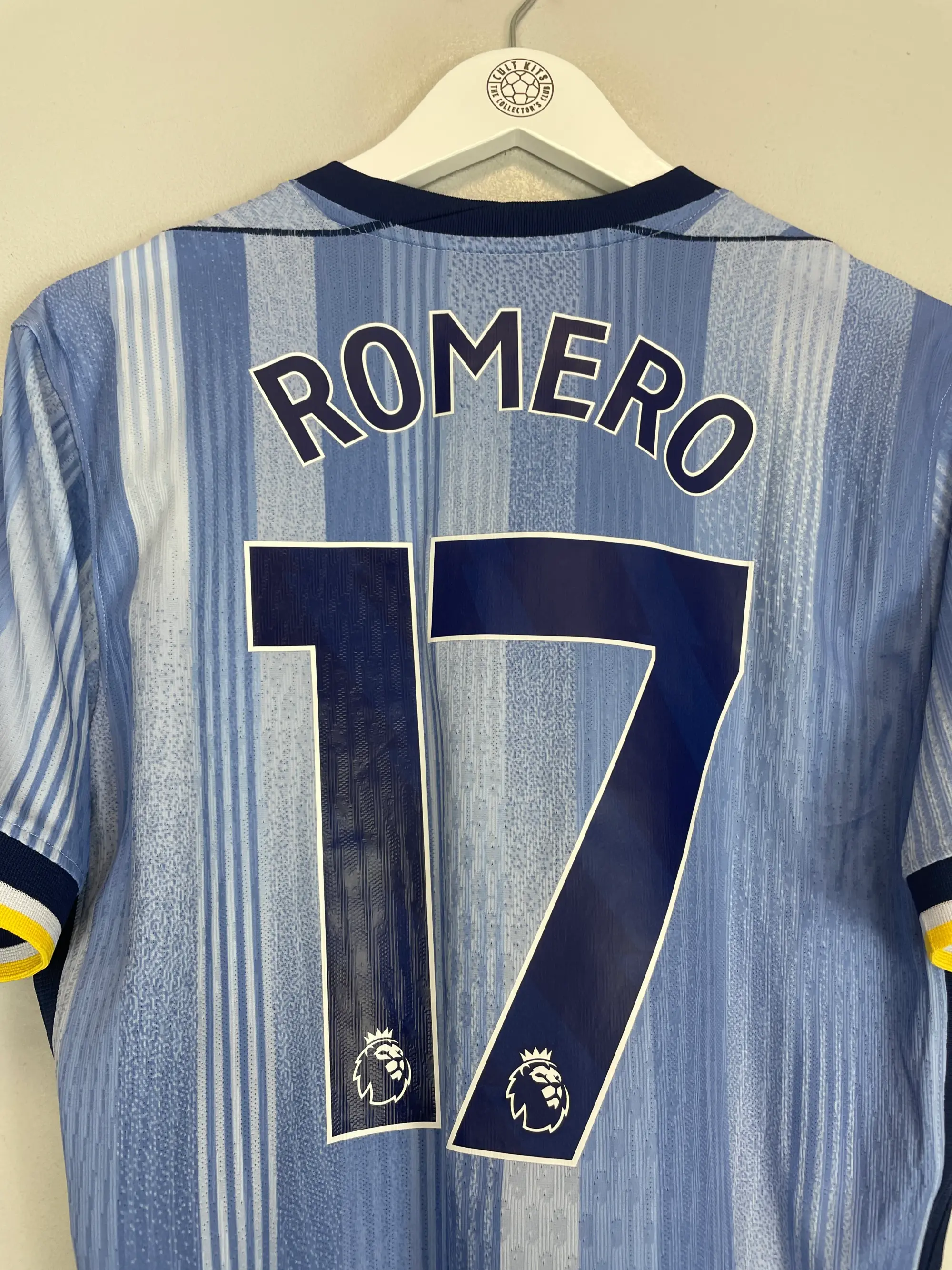 2005/06 BARCELONA RONALDINHO #10 AWAY SHIRT (M) NIKE | Cult Kits